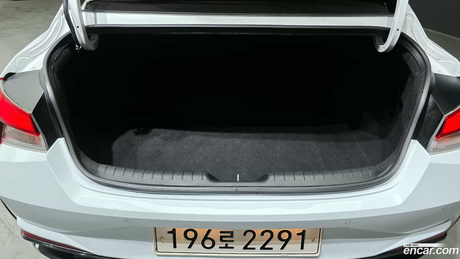 AVANTE Hyundai 2021.7-OPTION-043