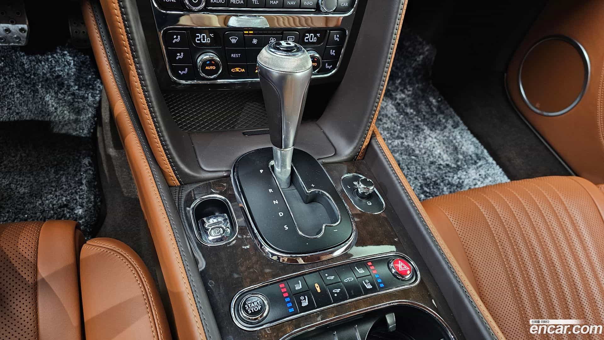 Continental Bentley 2015.10-INNER-009