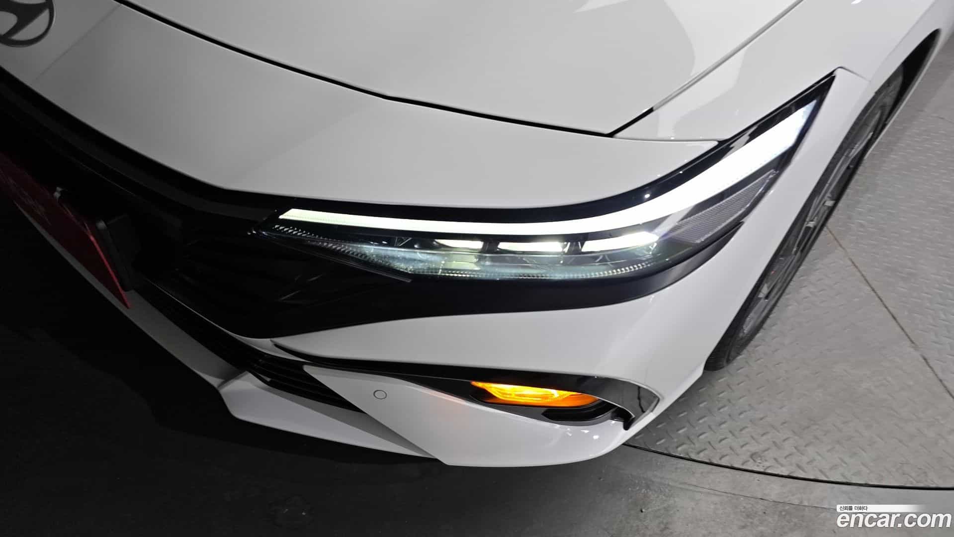 AVANTE Hyundai 2025.2-OUTER-032