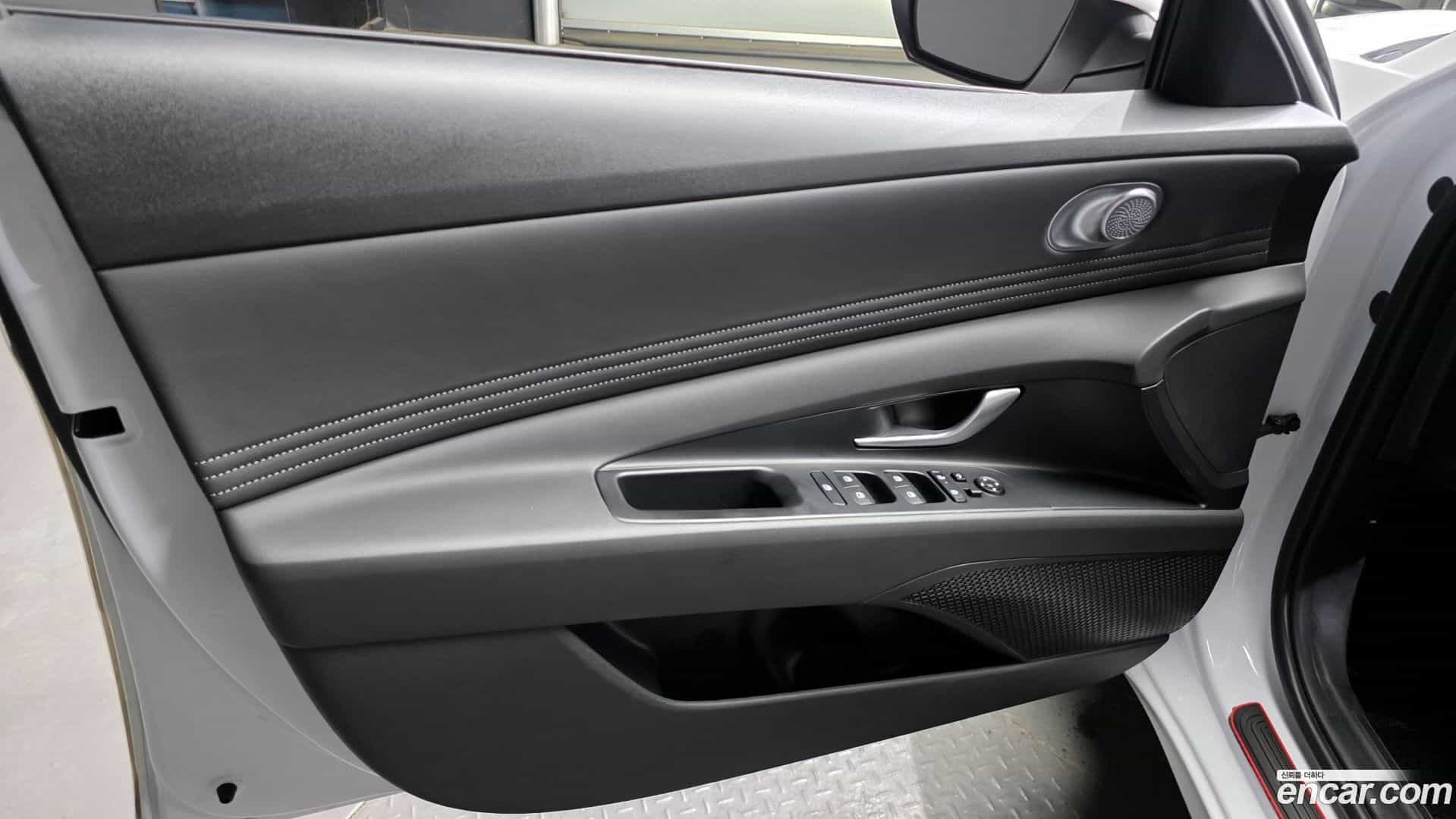 AVANTE Hyundai 2025.2-INNER-034