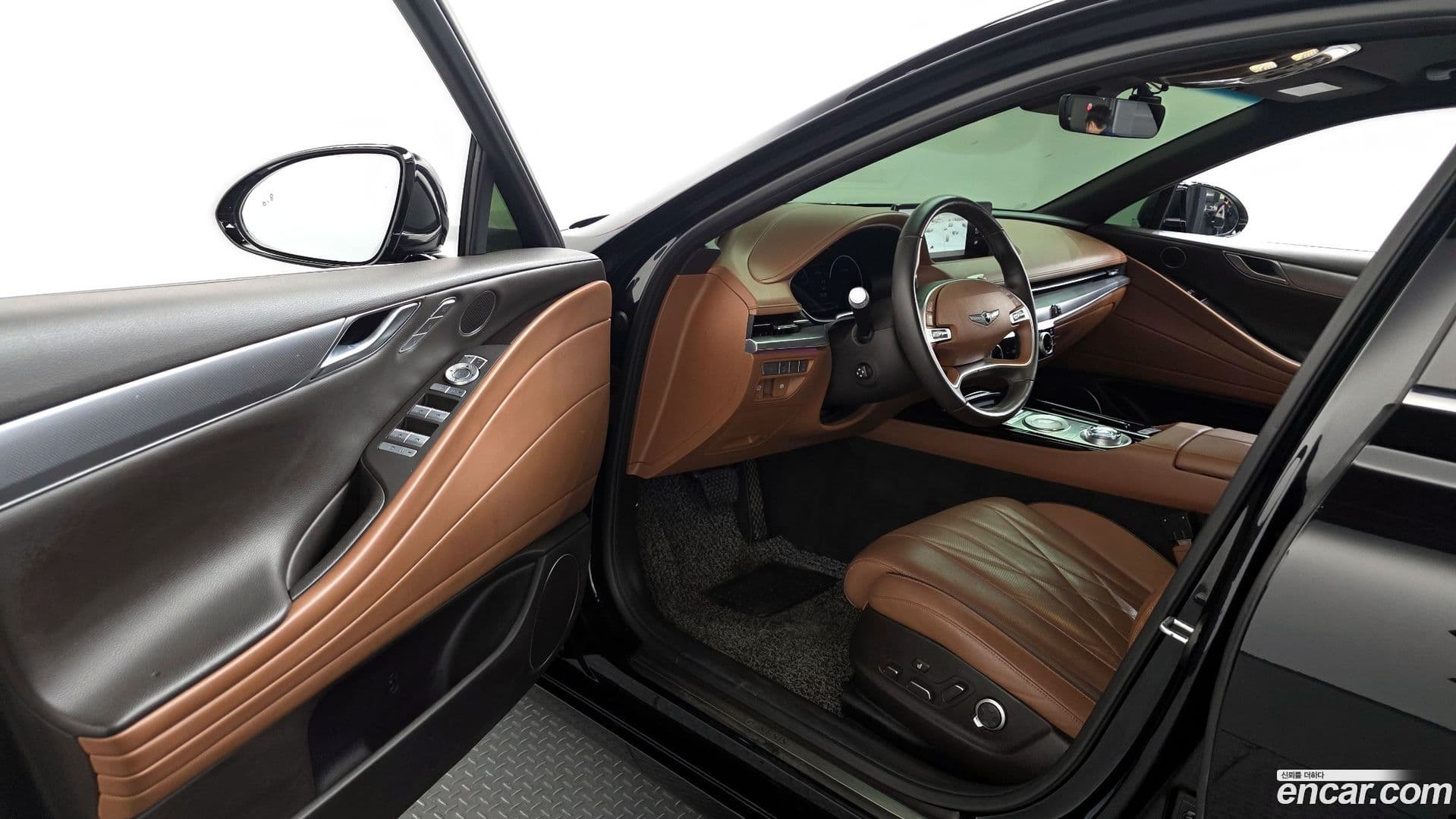 Main__Slider__Photo:G80 Genesis 2021.4-9