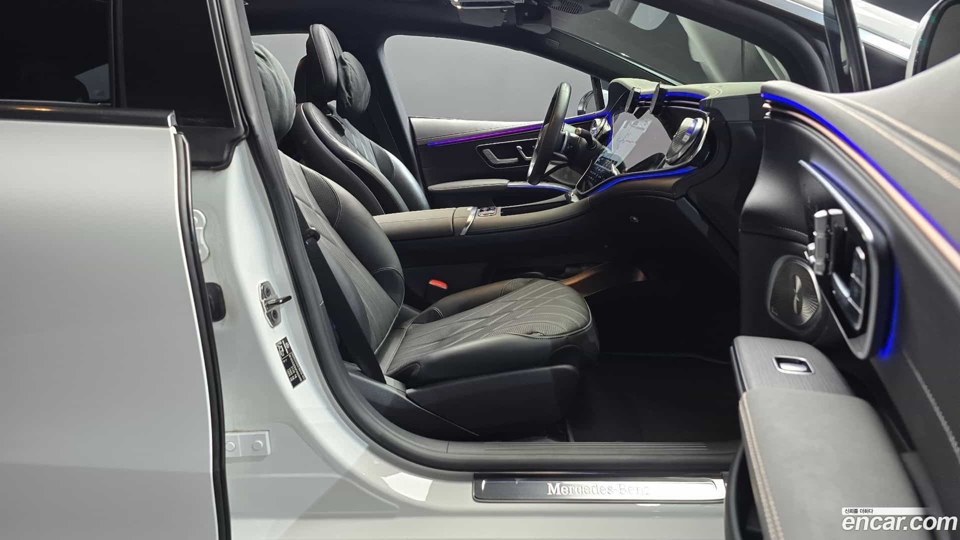 EQS Mercedes-Benz 2023.9-INNER-036