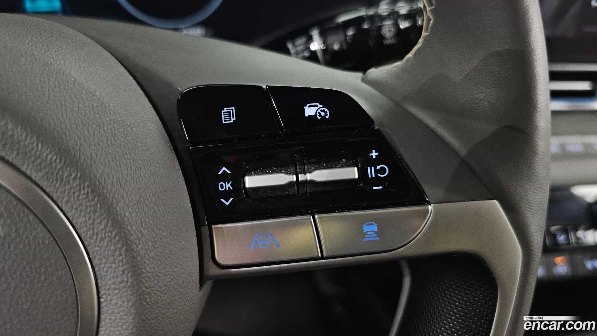 AVANTE Hyundai 2023.3-OPTION-023