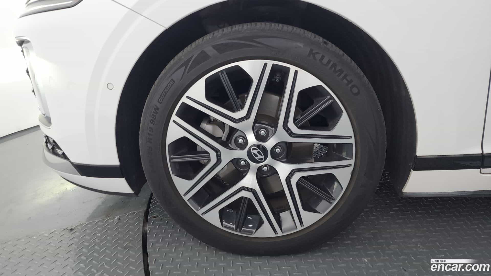 Grandeur Hyundai 2022.11-OUTER-005