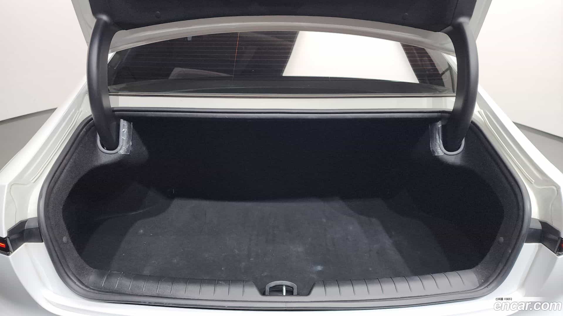 Grandeur Hyundai 2022.11-OPTION-022