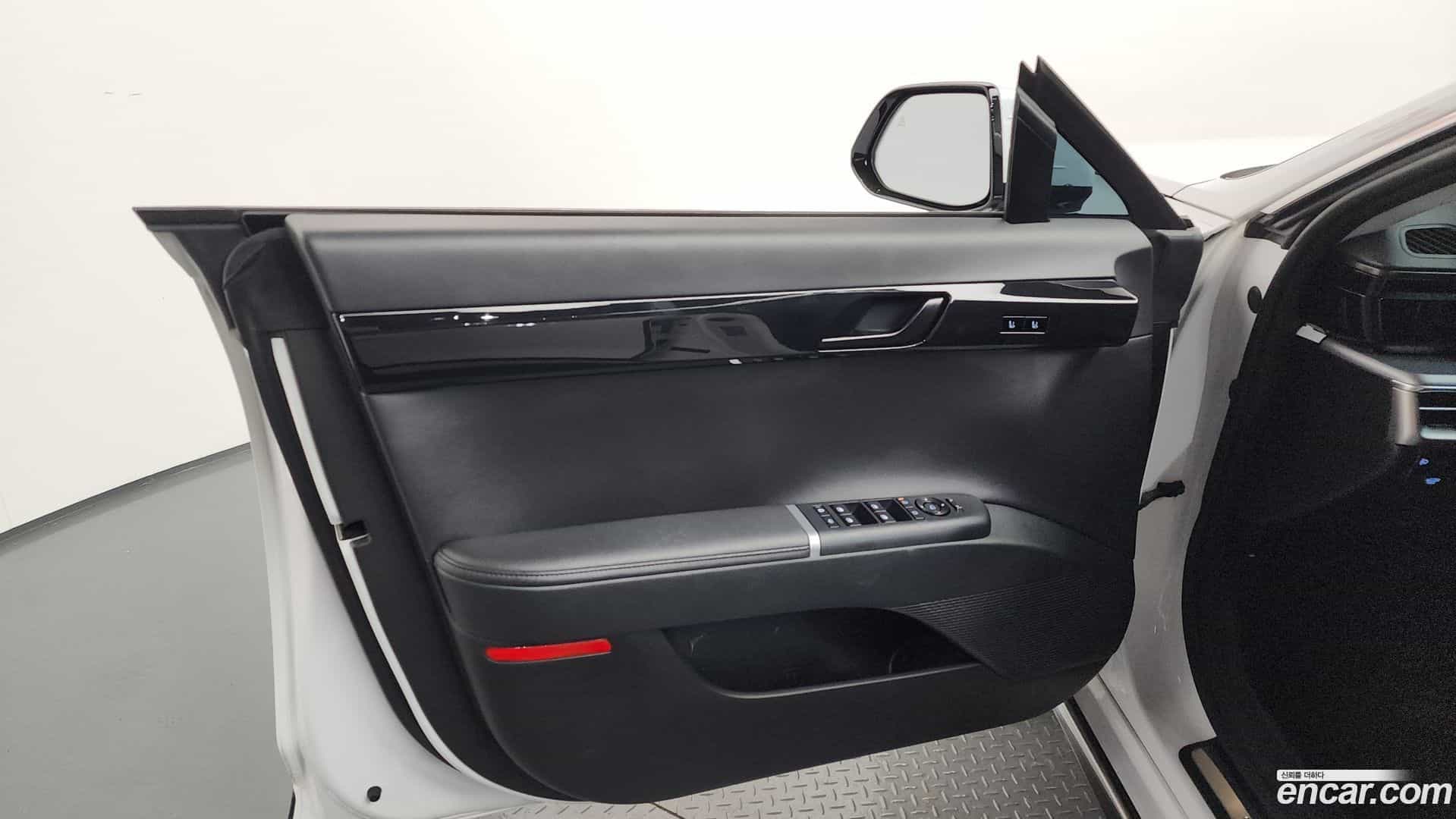 Grandeur Hyundai 2022.11-INNER-034