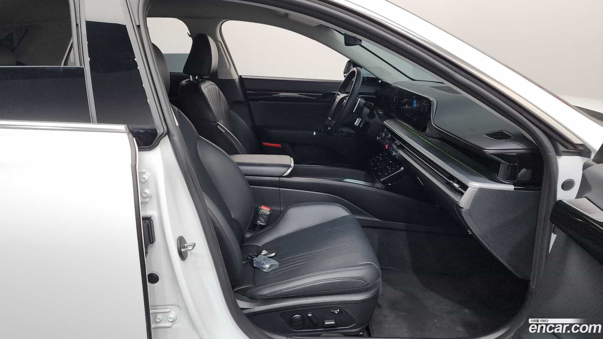 Grandeur Hyundai 2022.11-INNER-036