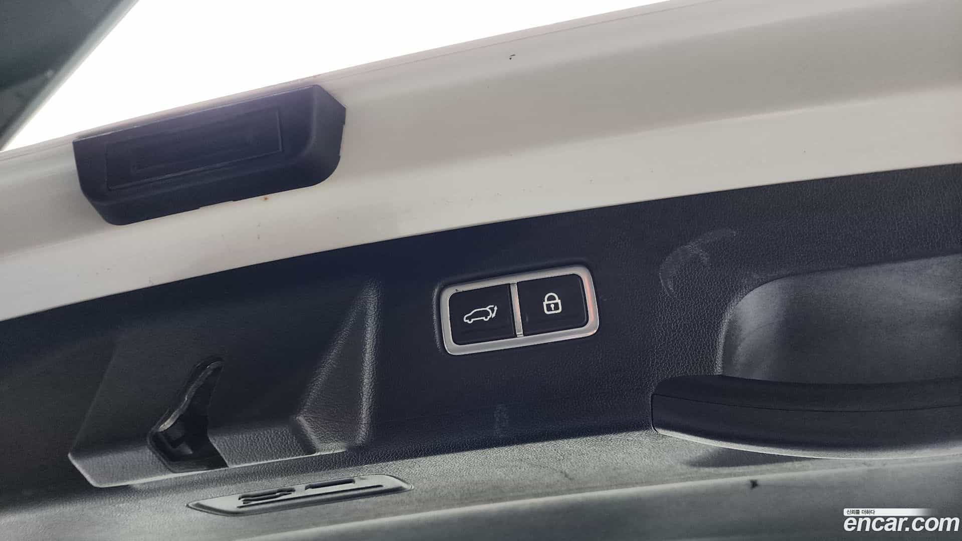 Sorento Kia 2022.0-OPTION-045