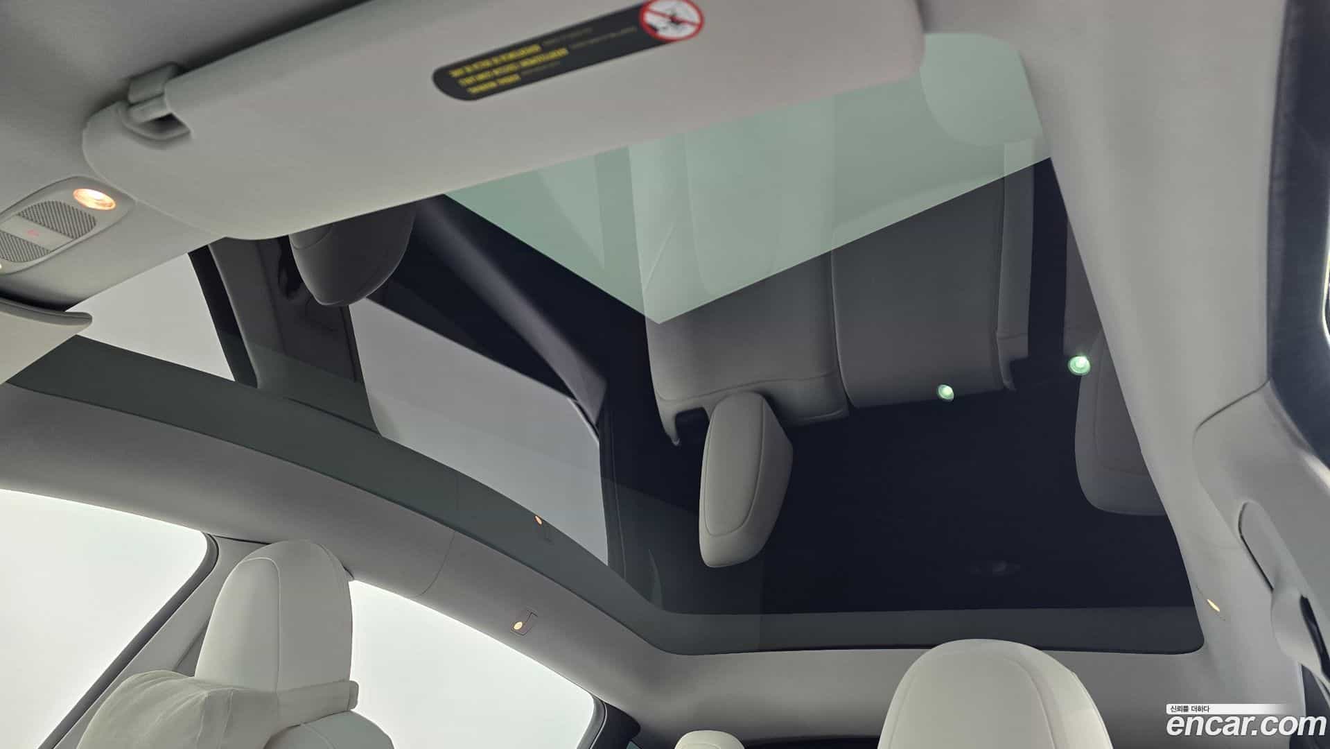 Model Y Tesla 2021.7-OPTION-021