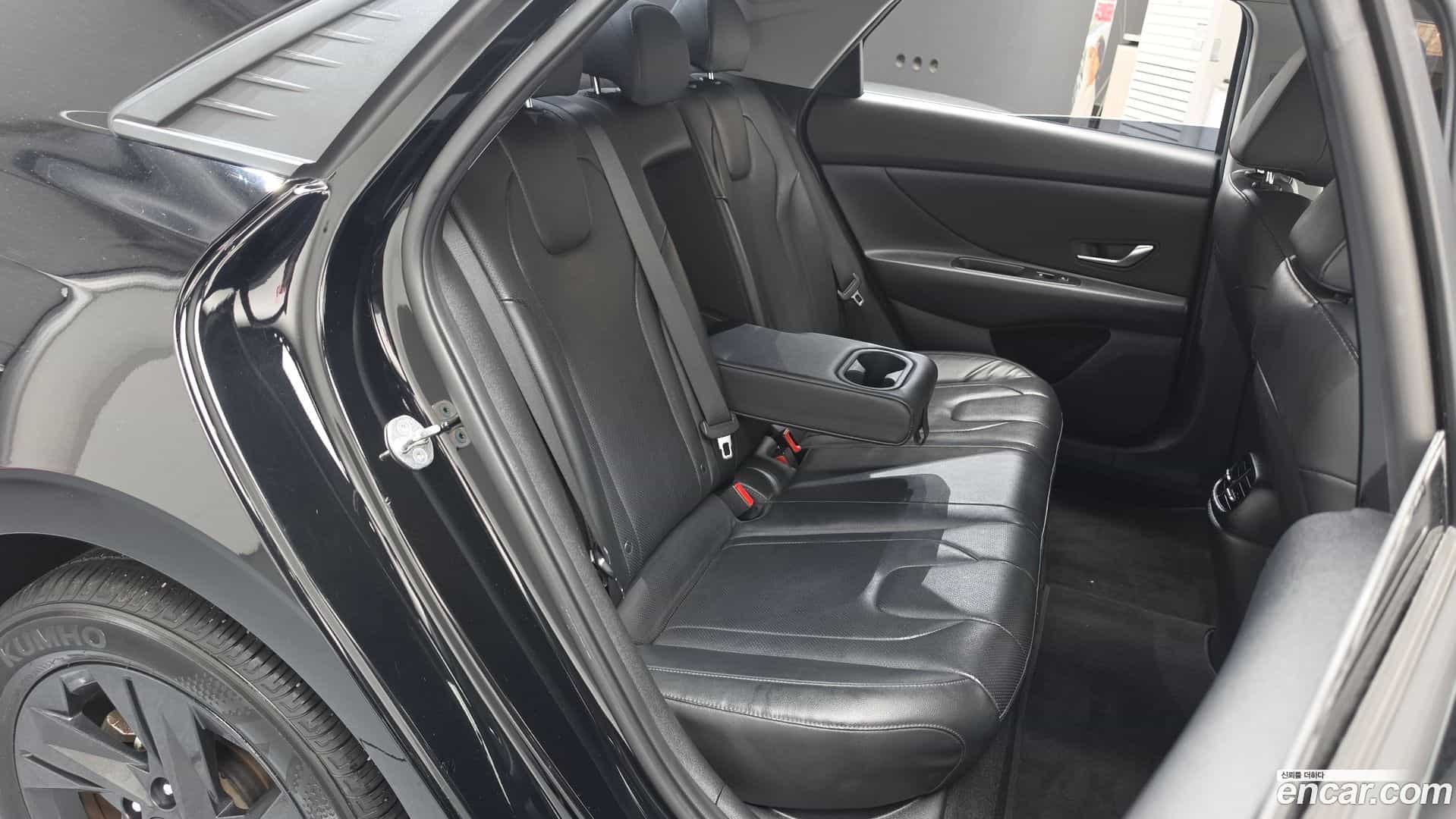 AVANTE Hyundai 2022.3-OPTION-015