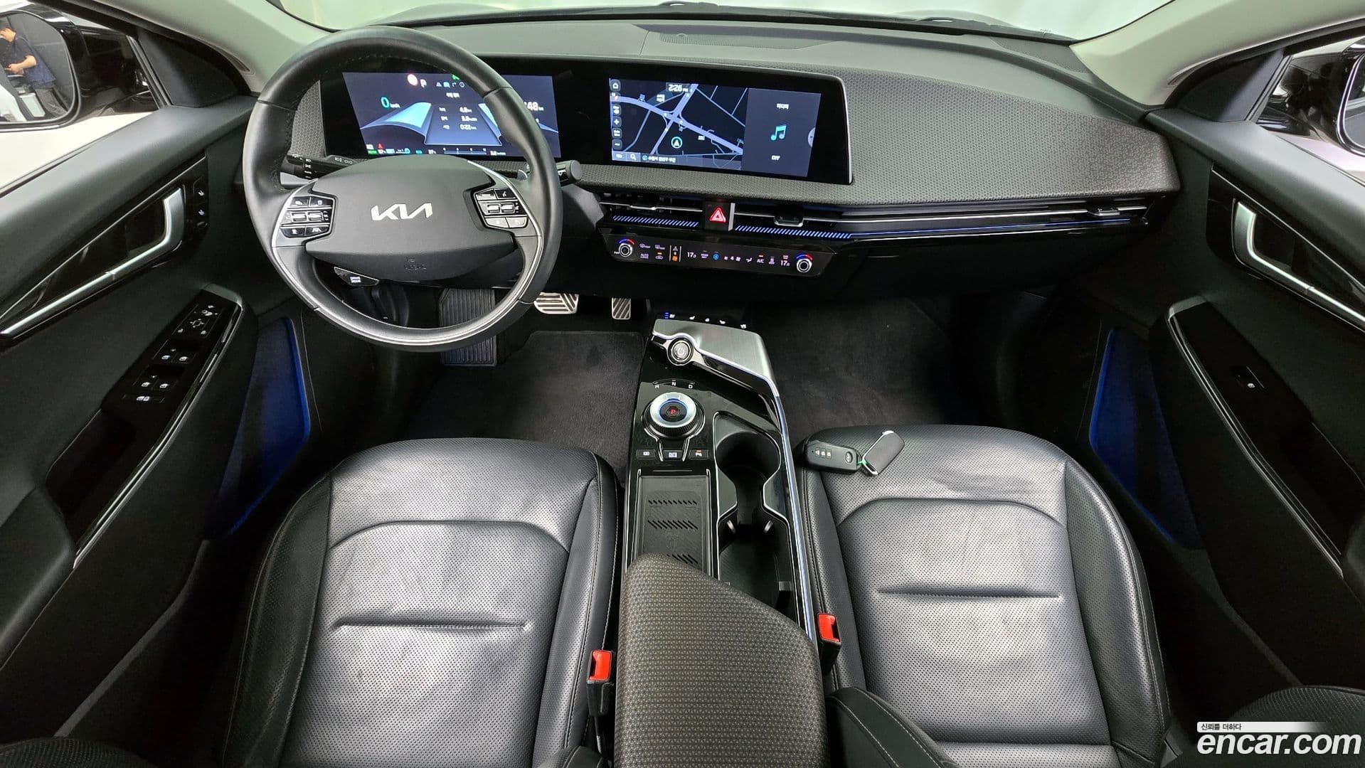 Main__Slider__Photo:EV6 Kia 2021.8-6
