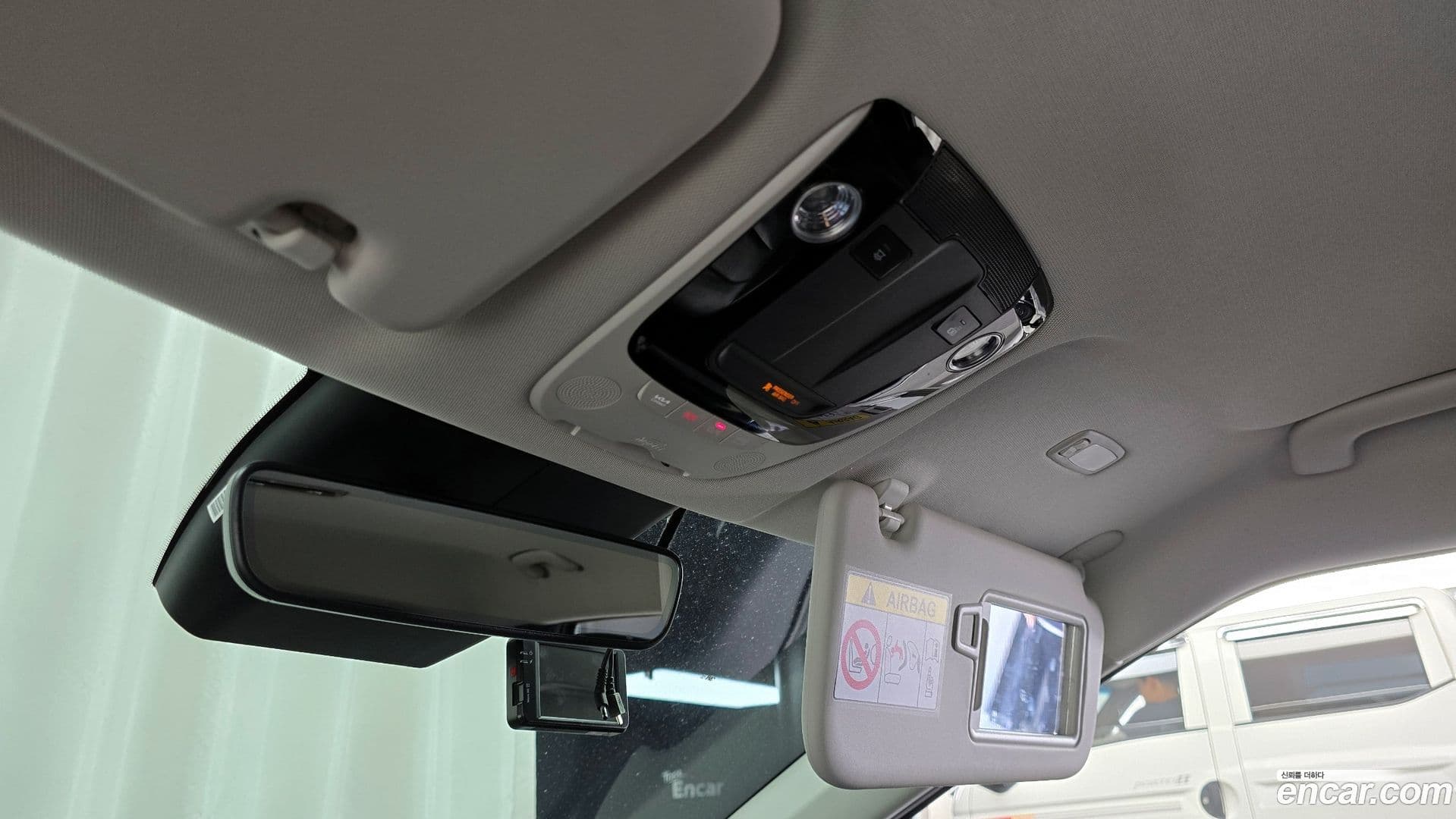 Main__Slider__Photo:EV6 Kia 2021.8-16