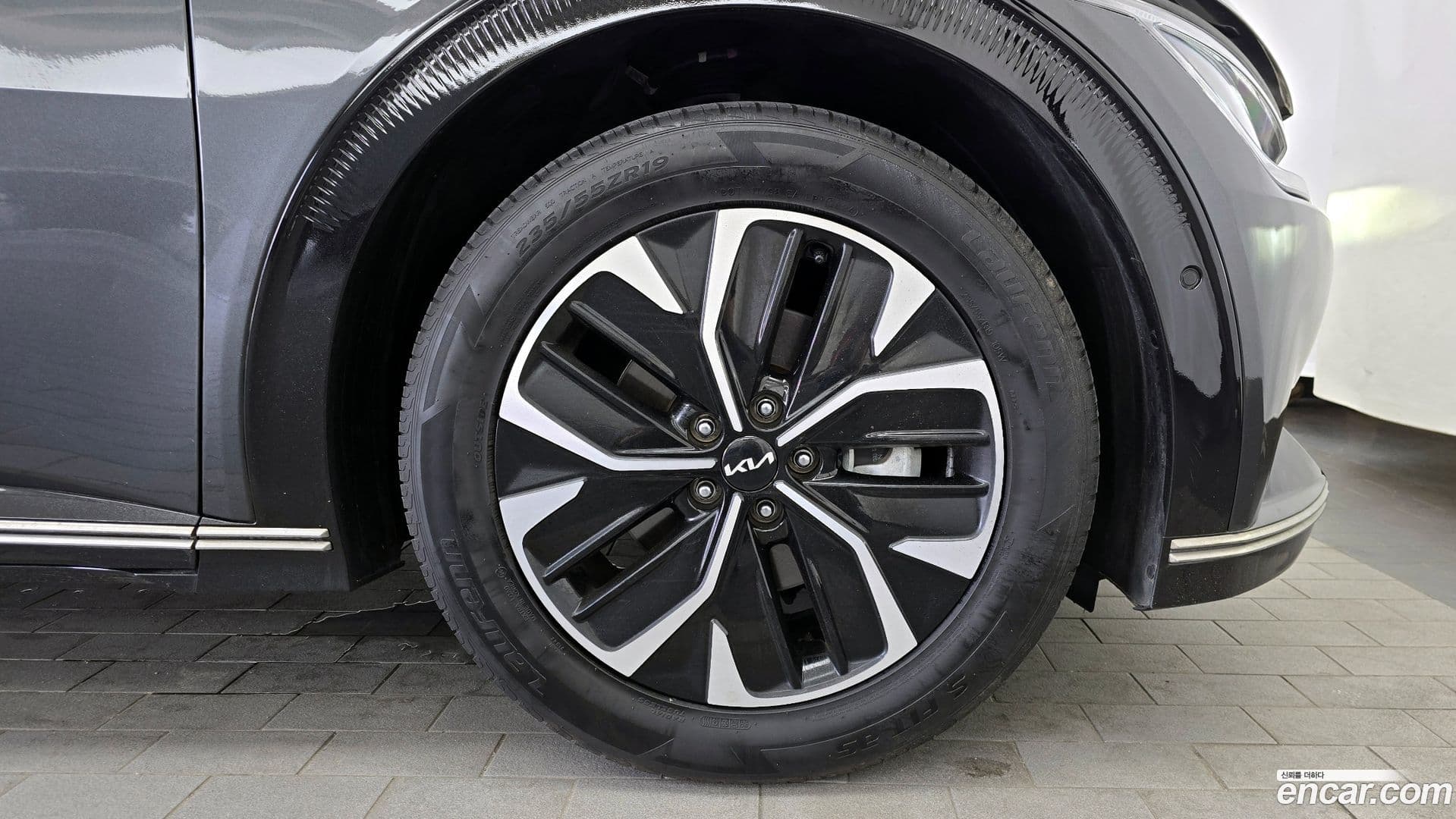 Main__Slider__Photo:EV6 Kia 2021.8-20