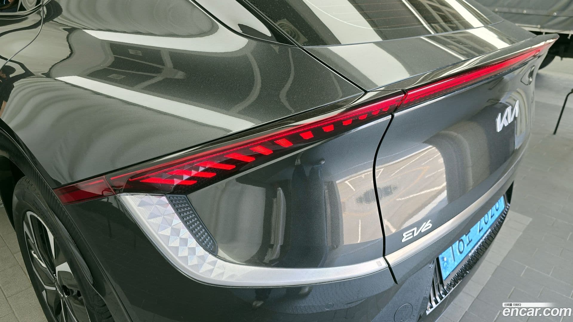 Main__Slider__Photo:EV6 Kia 2021.8-22