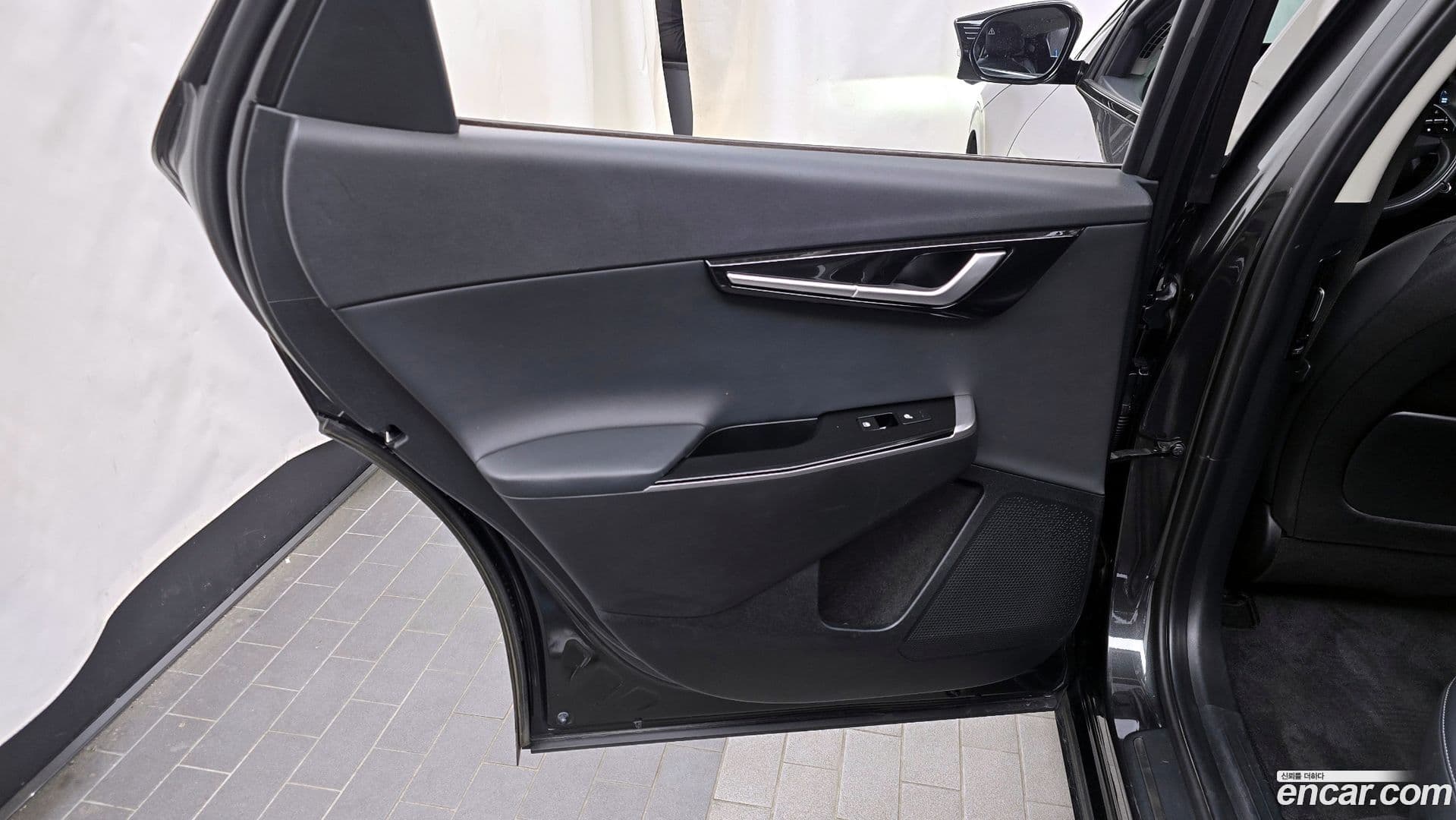 Main__Slider__Photo:EV6 Kia 2021.8-24