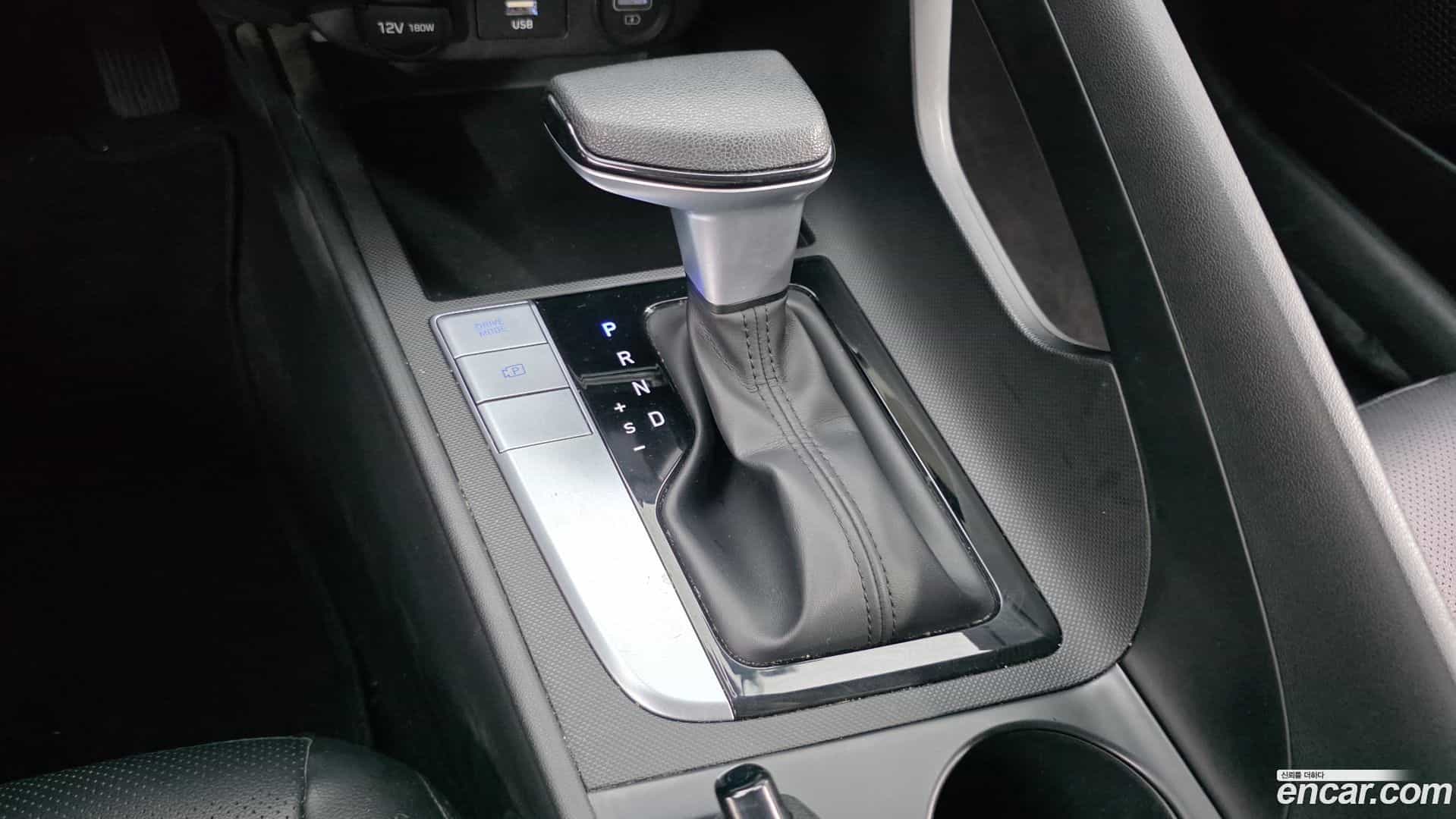 AVANTE Hyundai 2020.3-INNER-009
