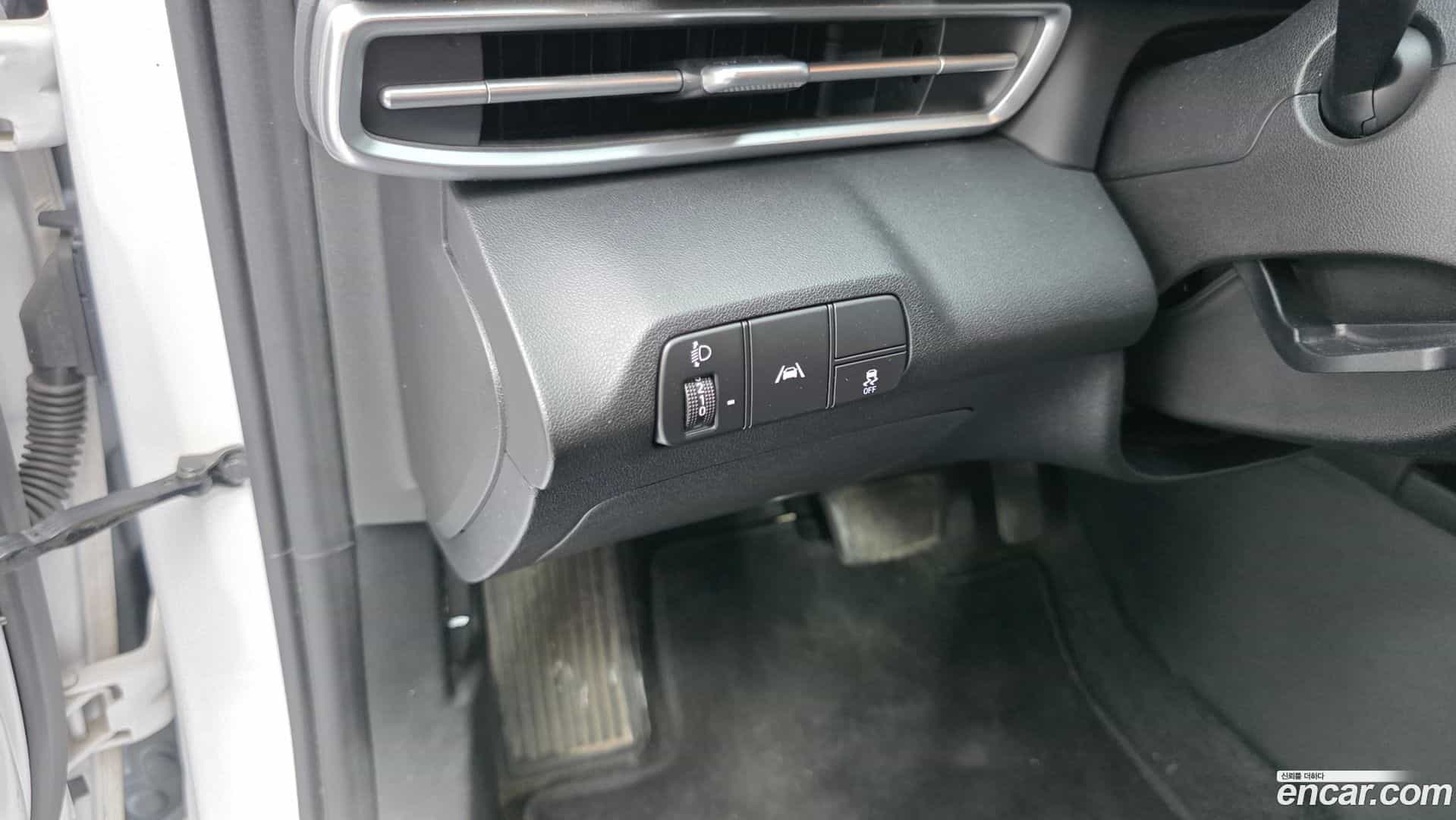 AVANTE Hyundai 2020.3-OPTION-016