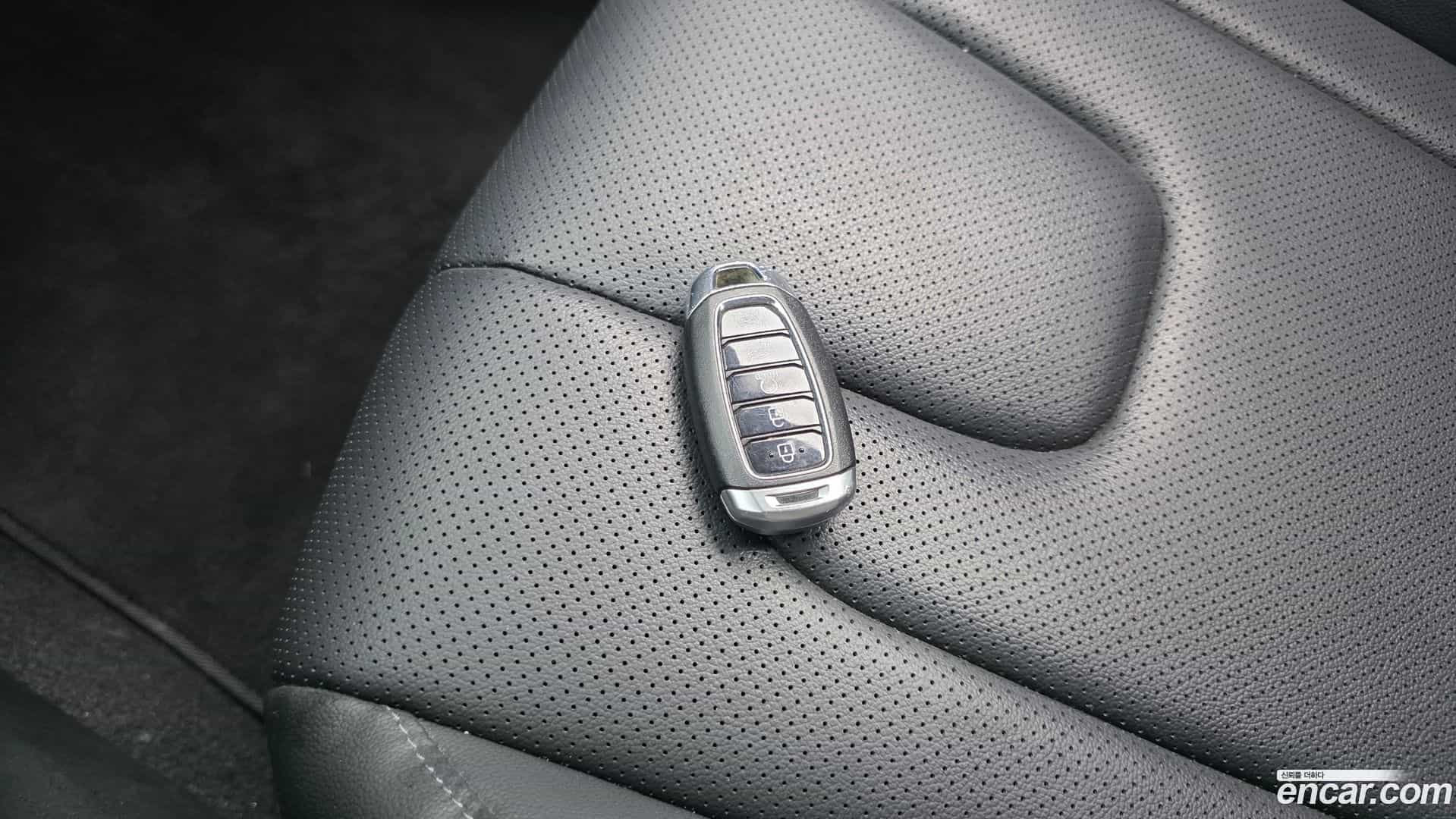 AVANTE Hyundai 2020.3-OPTION-023