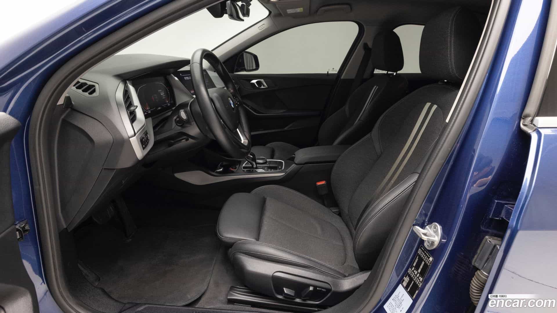 1-Series BMW 2021.4-INNER-010