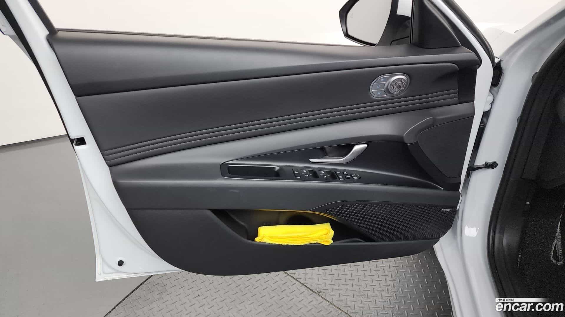 AVANTE Hyundai 2025.10-INNER-034
