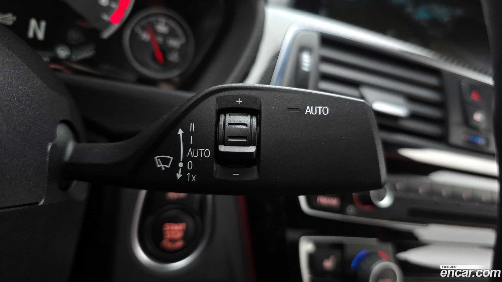 M4 BMW 2017.11-OPTION-040