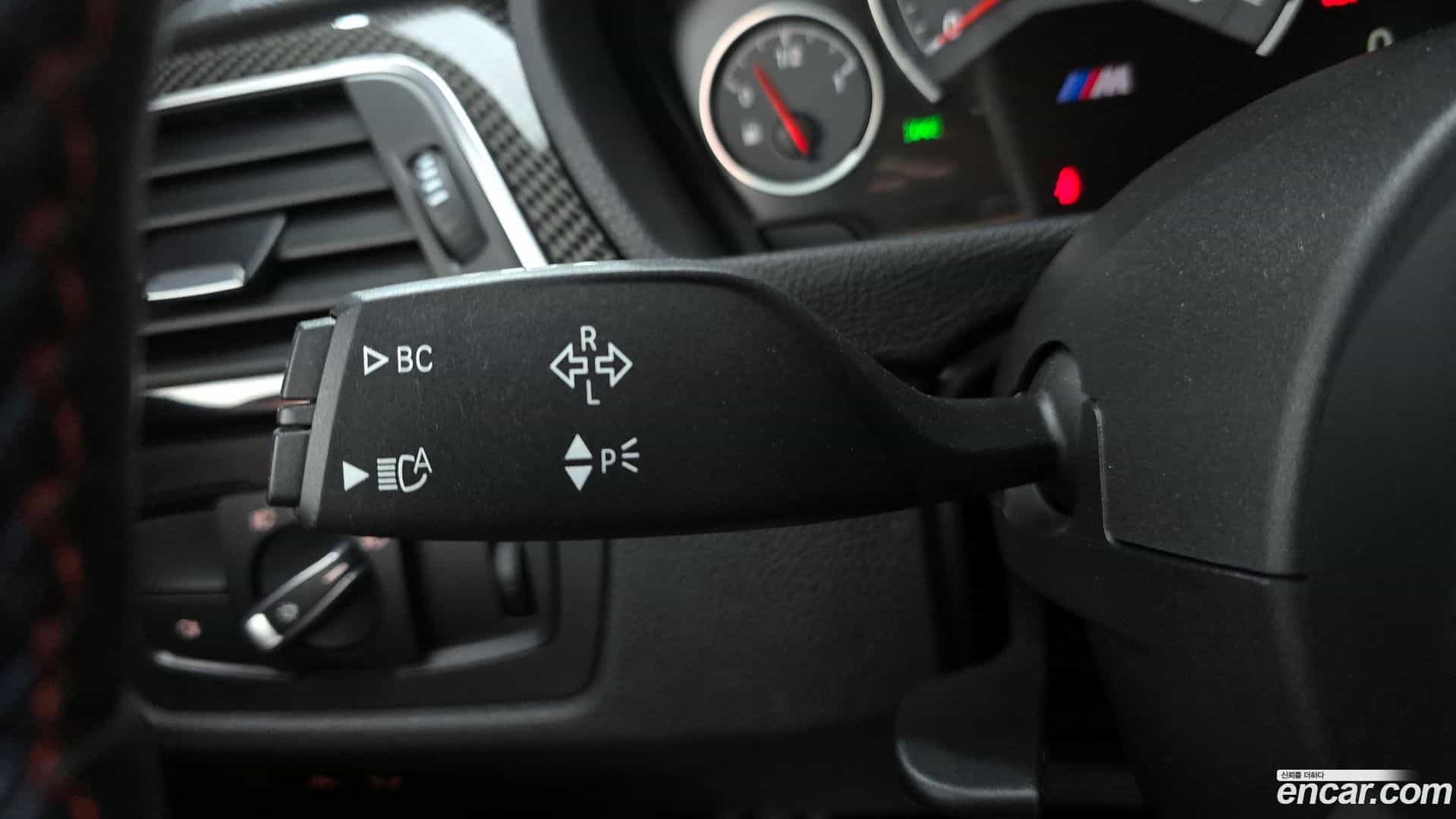 M4 BMW 2017.11-OPTION-044