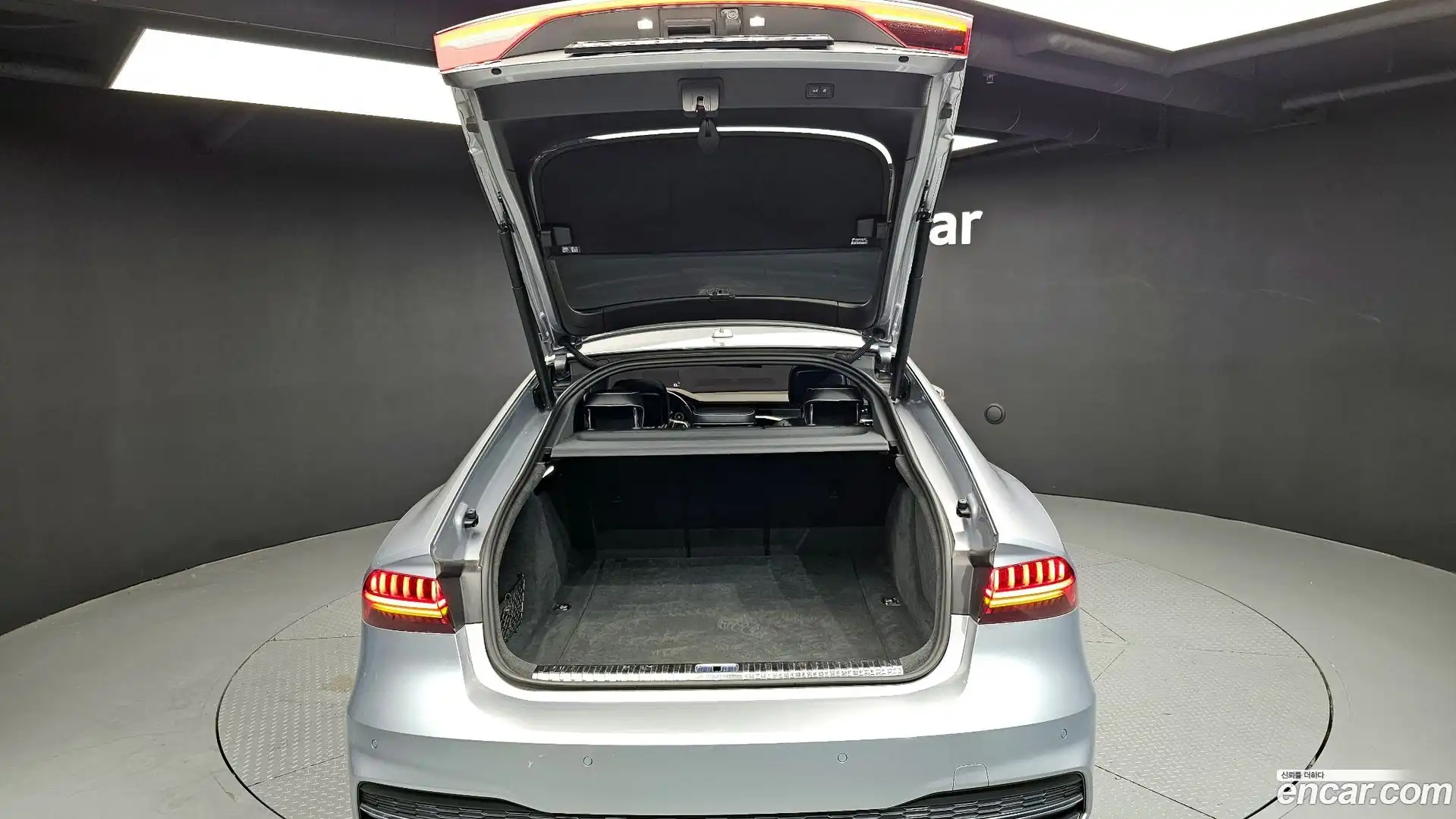 A7 Audi 2020.8-OPTION-024