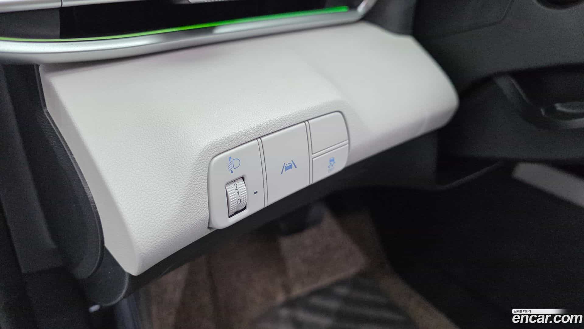 AVANTE Hyundai 2021.4-OPTION-017