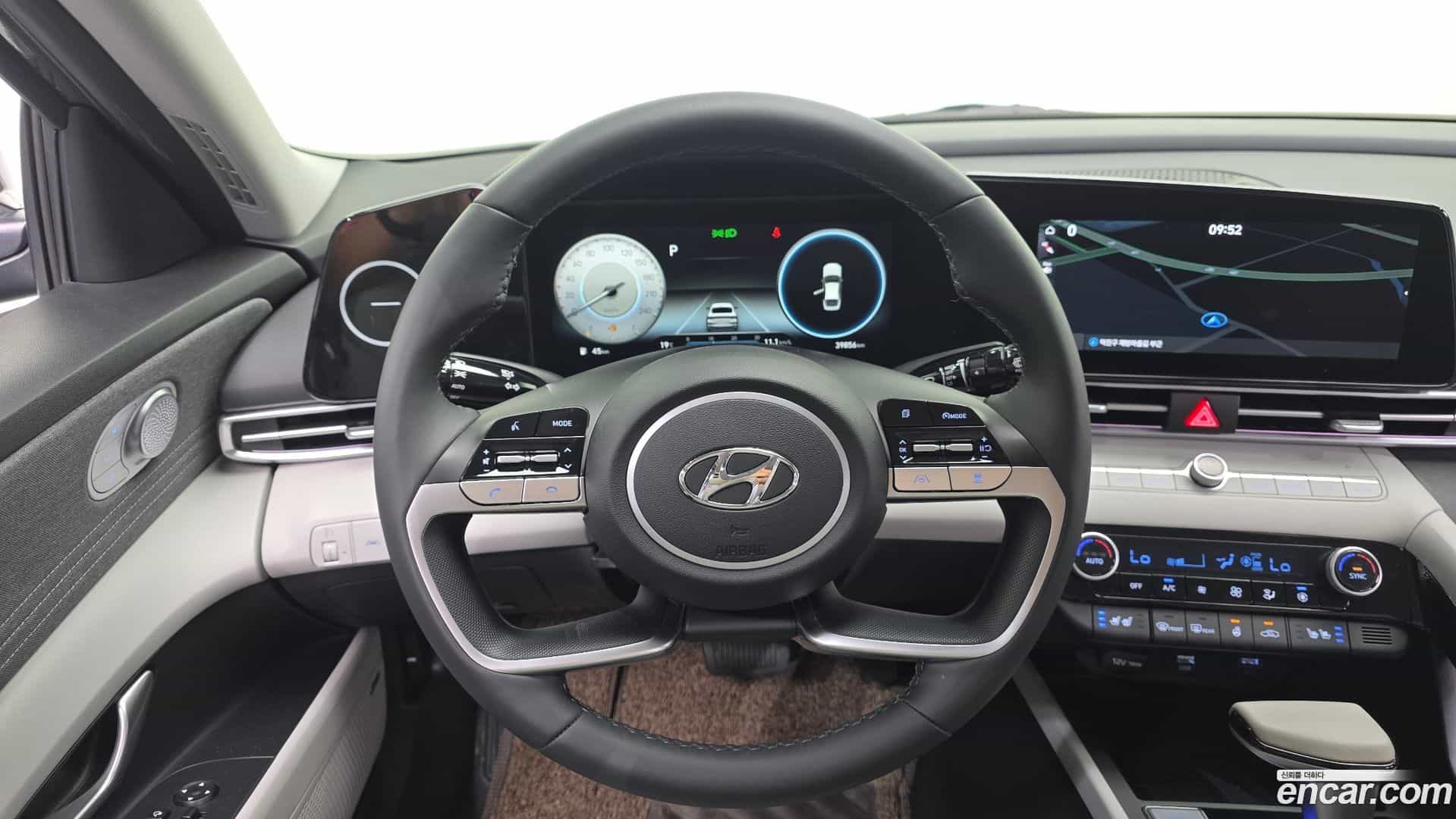 AVANTE Hyundai 2021.4-OPTION-018