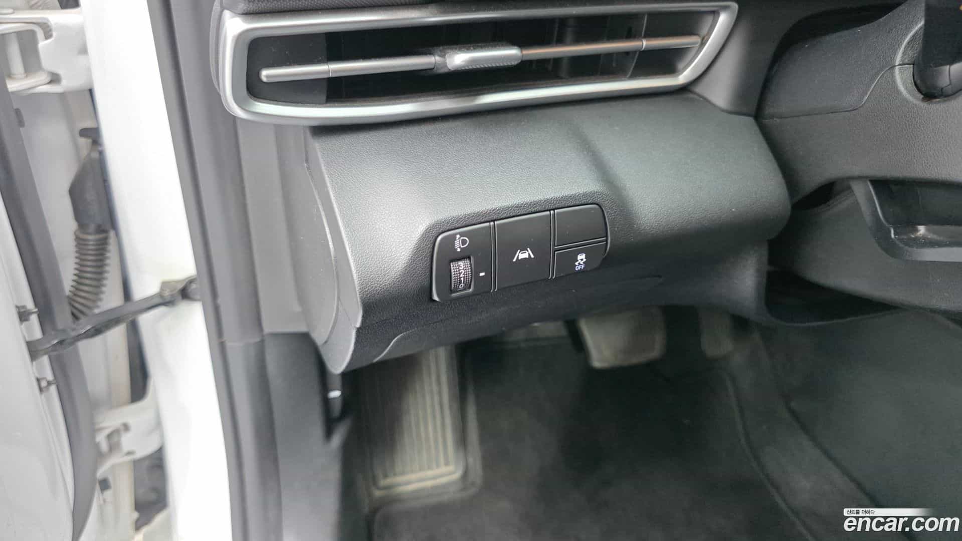 AVANTE Hyundai 2021.9-OPTION-016
