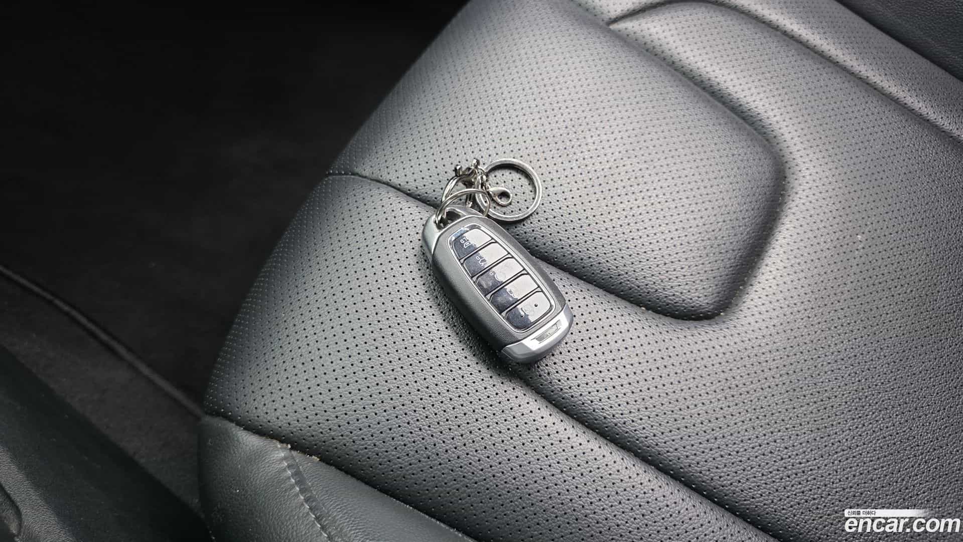 AVANTE Hyundai 2021.9-OPTION-023