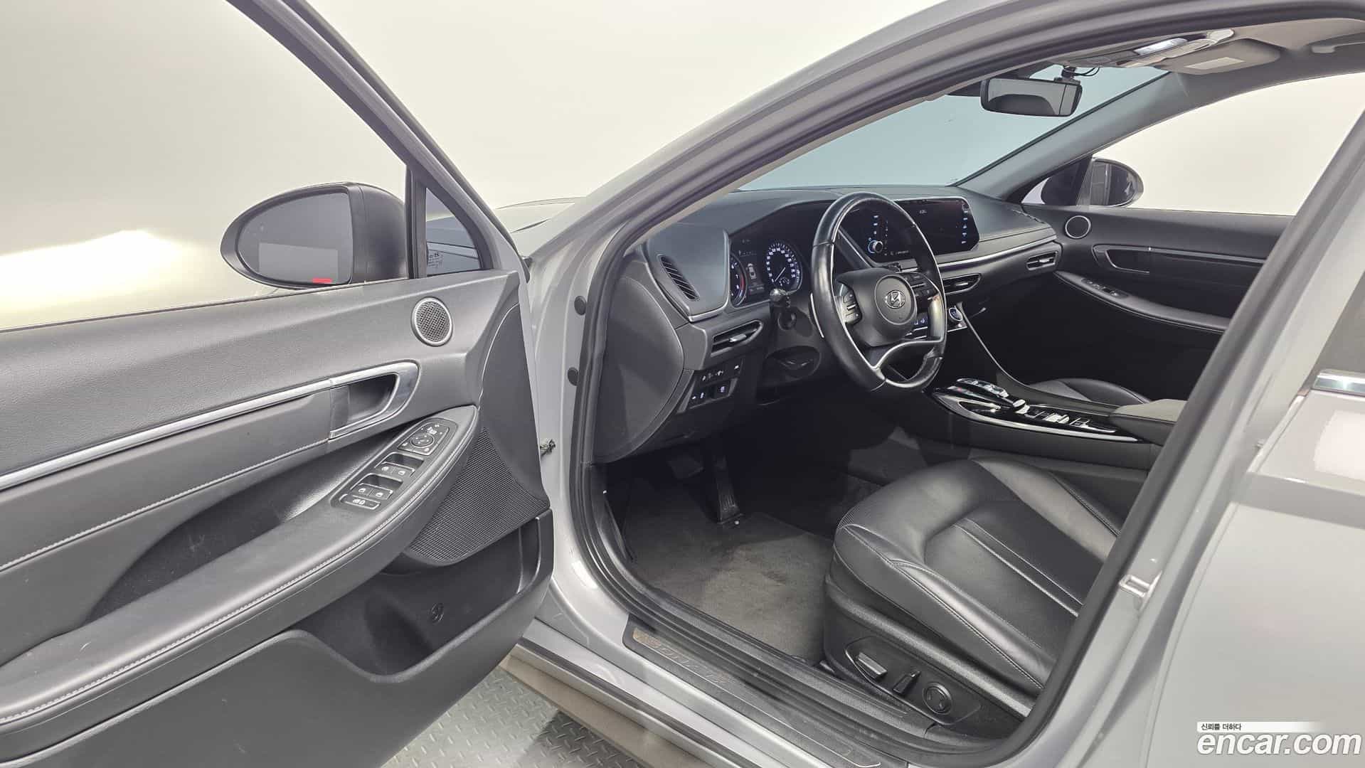 Sonata Hyundai 2022.10-INNER-010