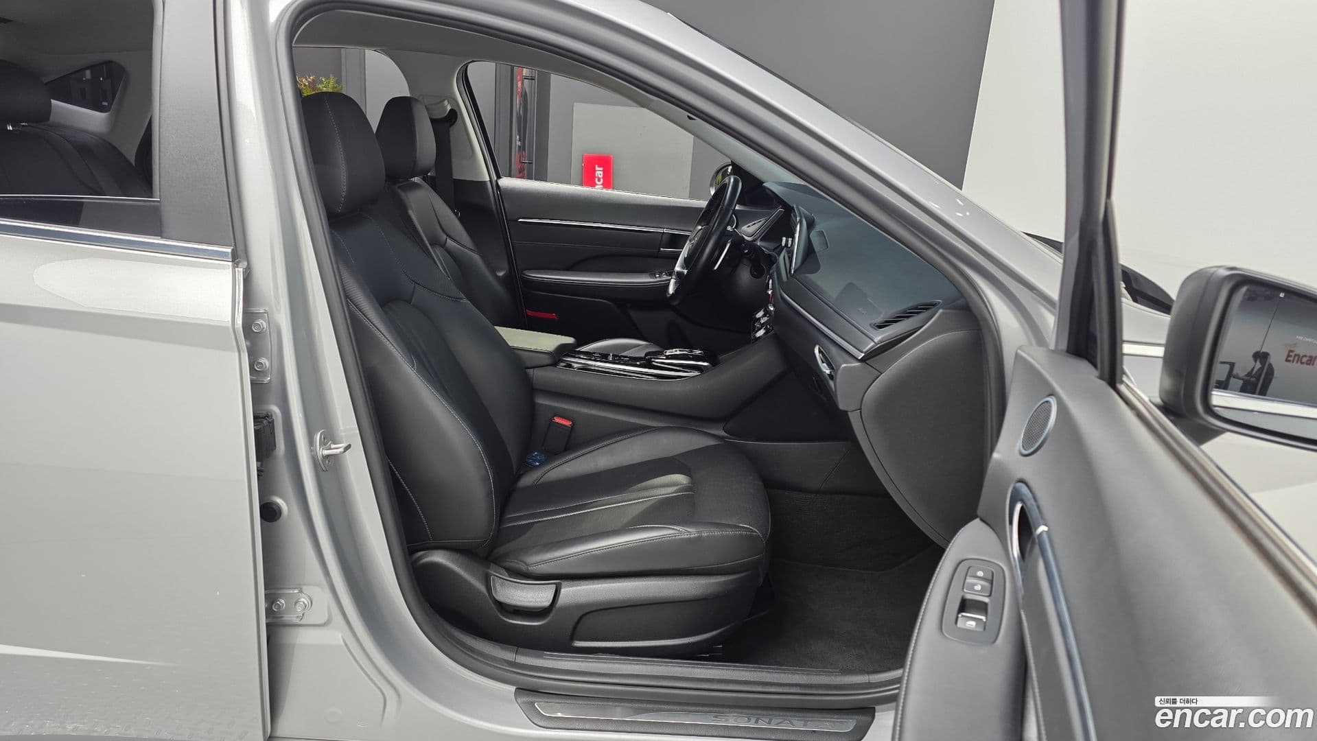Main__Slider__Photo:Sonata Hyundai 2022.10-10