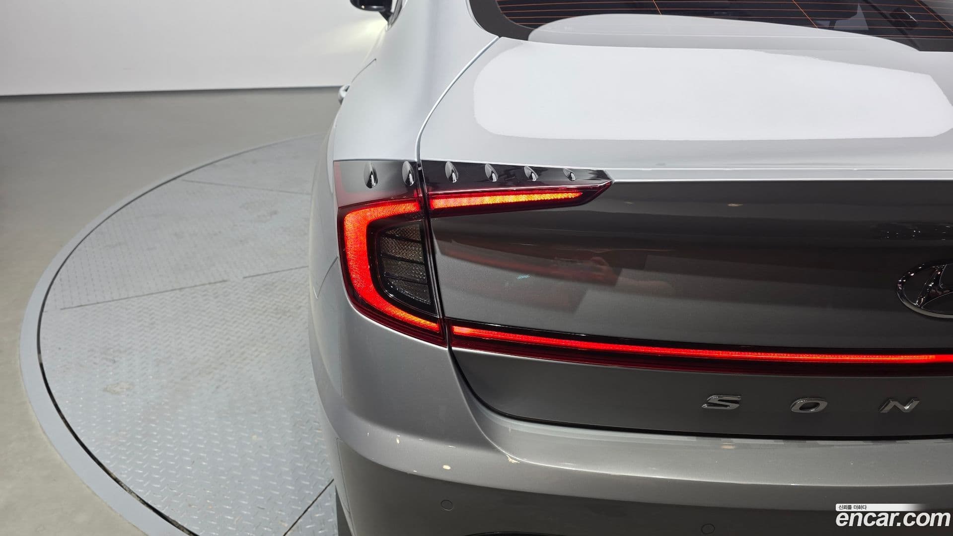 Main__Slider__Photo:Sonata Hyundai 2022.10-22