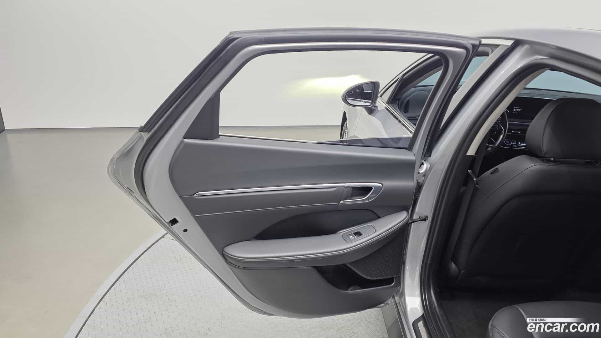 Sonata Hyundai 2022.10-INNER-035