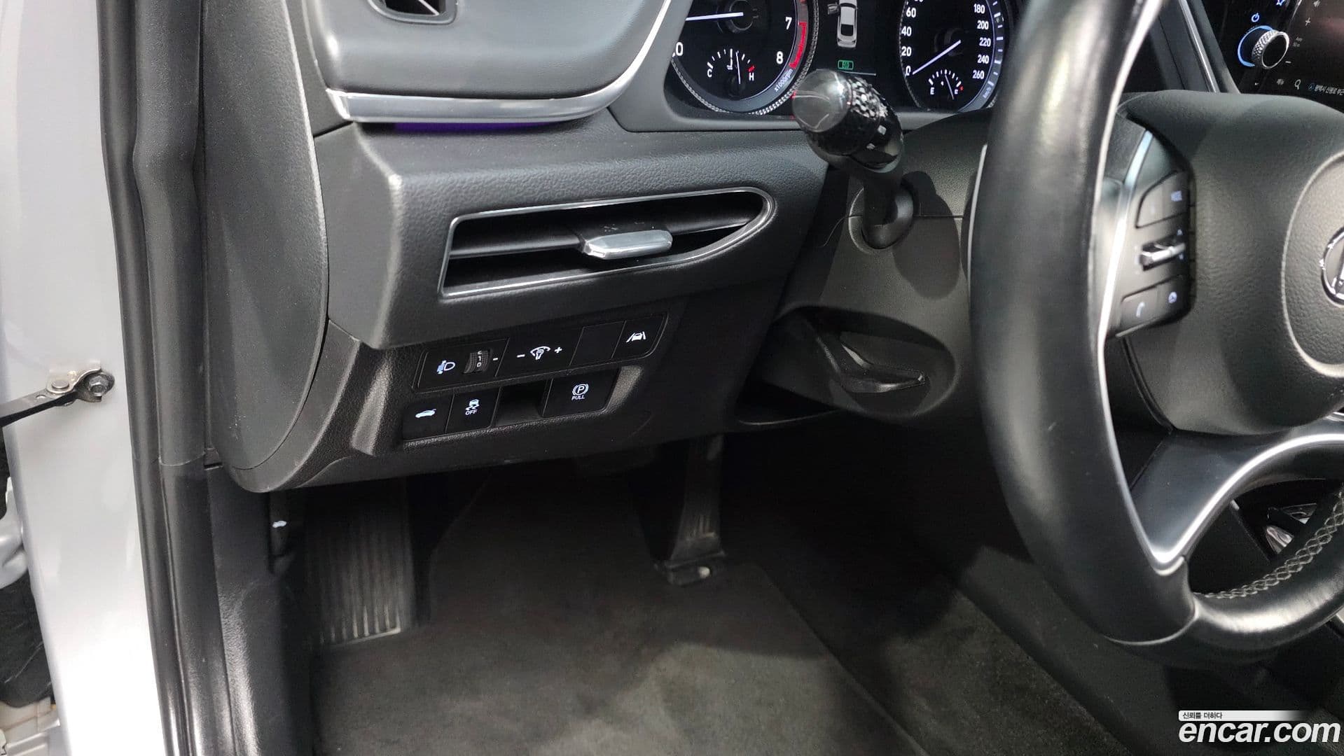 Main__Slider__Photo:Sonata Hyundai 2022.10-27