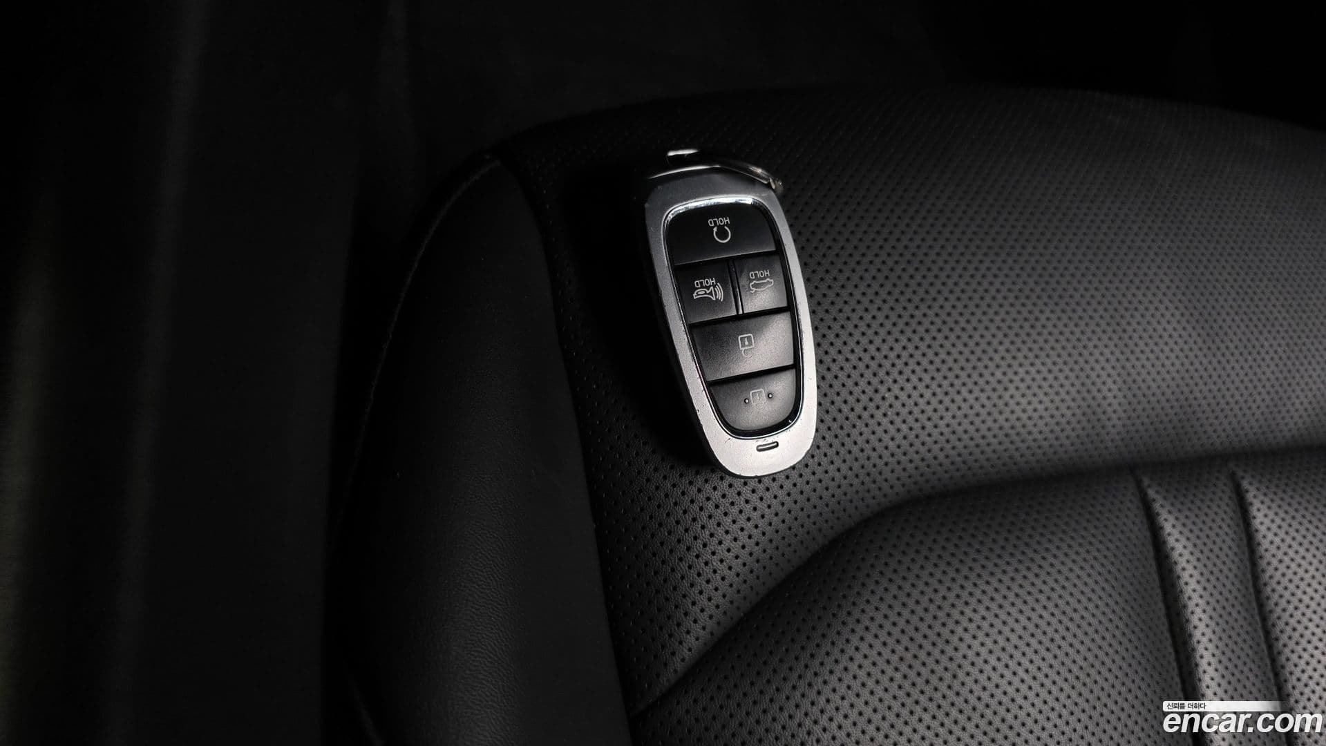 Main__Slider__Photo:Sonata Hyundai 2022.10-30