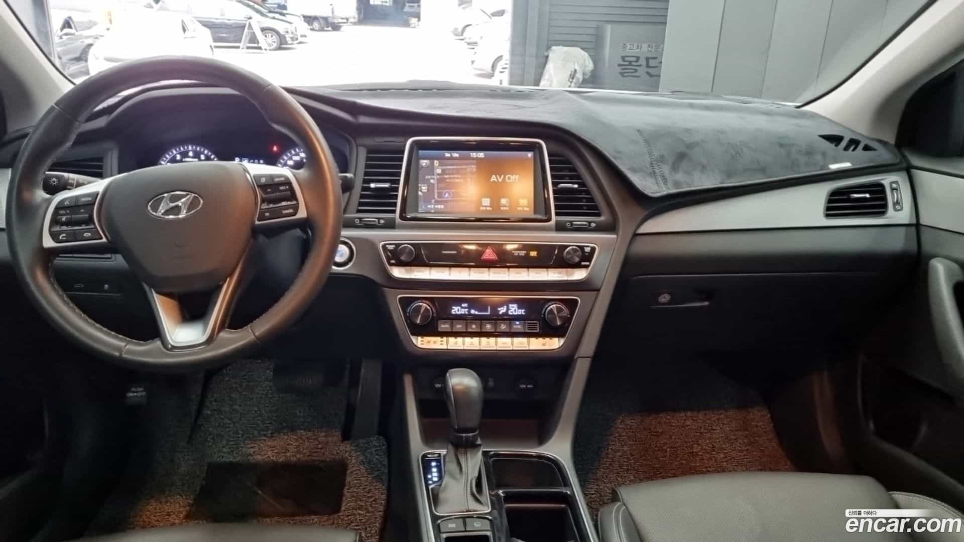 Sonata Hyundai 2019.2-INNER-007