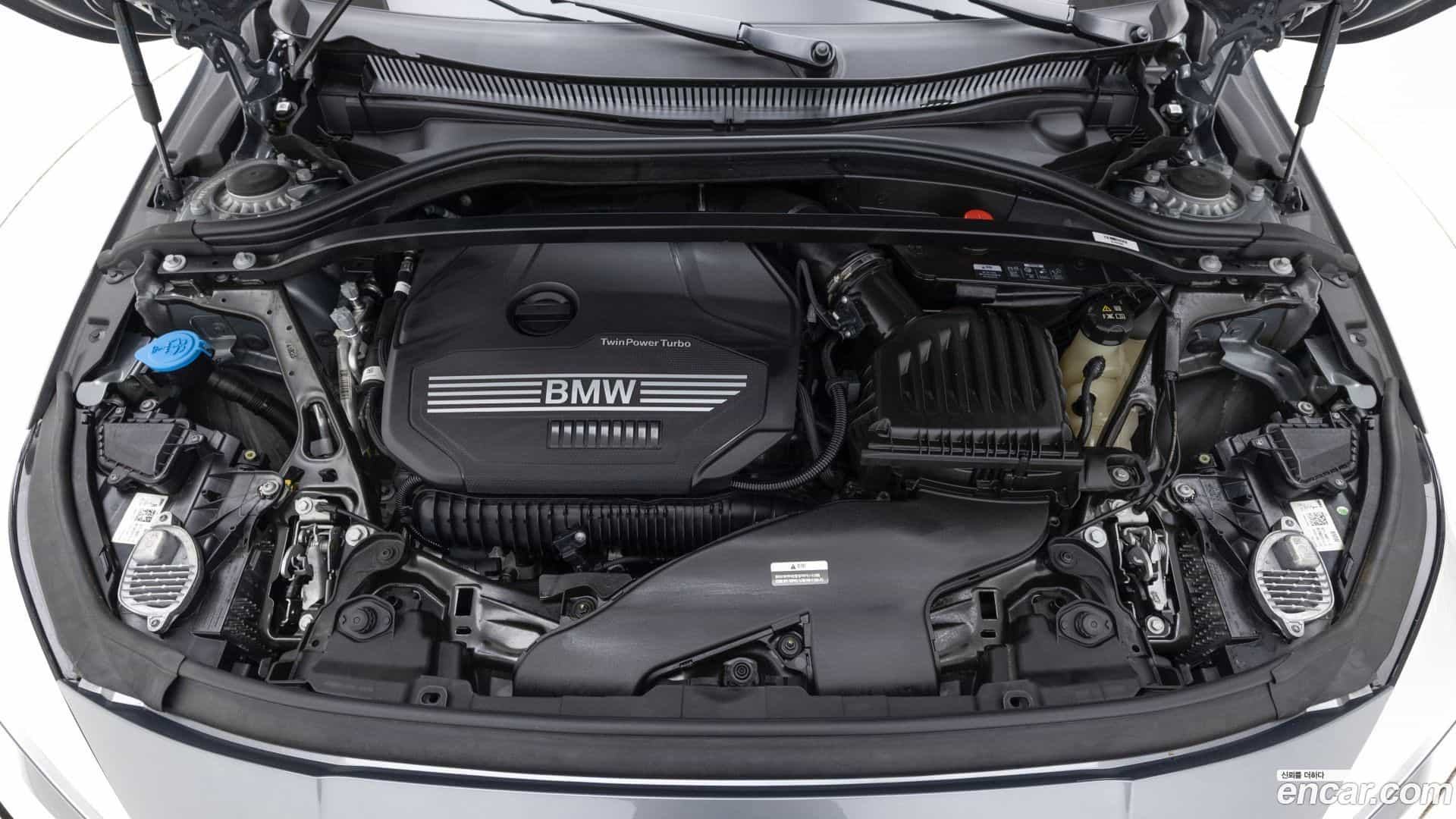 1-Series BMW 2024.0-OUTER-006