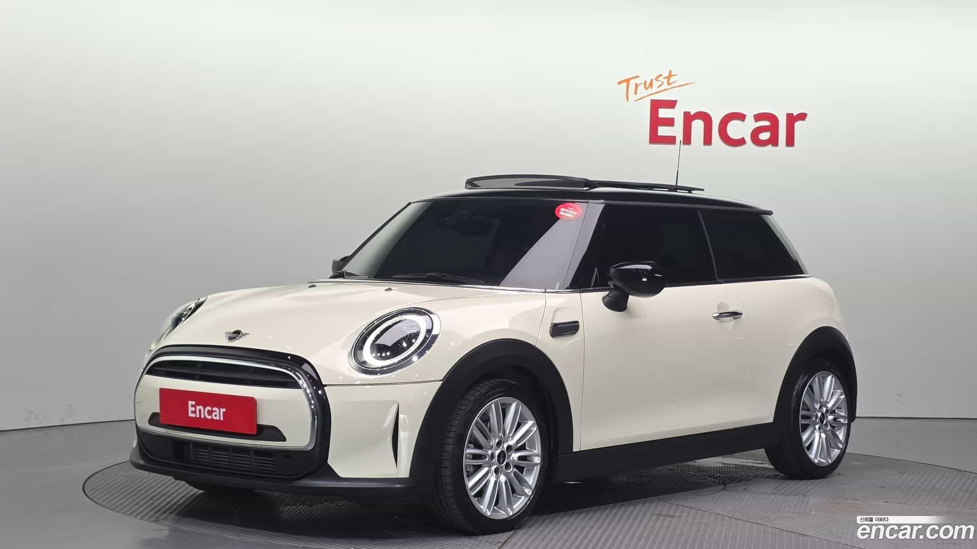 Cooper Mini 2022.4-OUTER-001