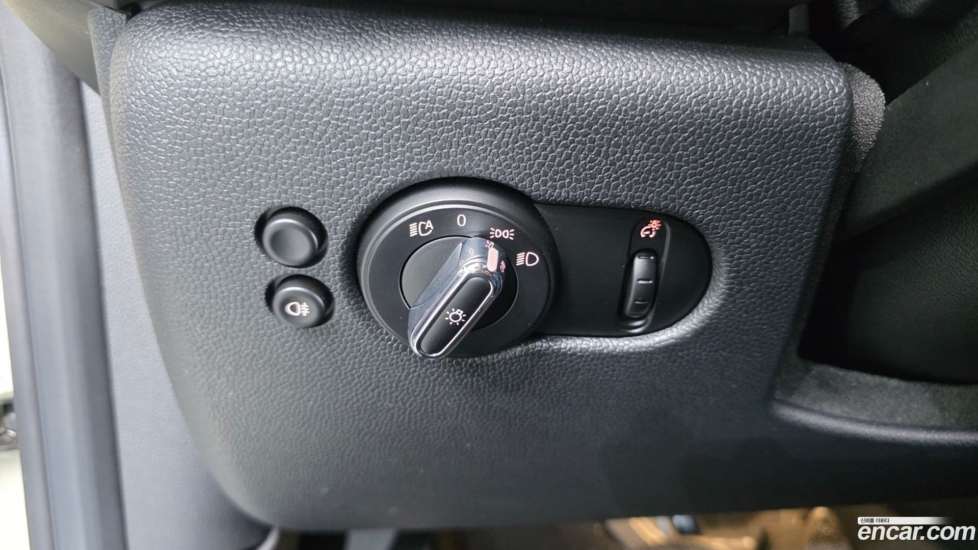 Main__Slider__Photo:Cooper Mini 2022.4-12