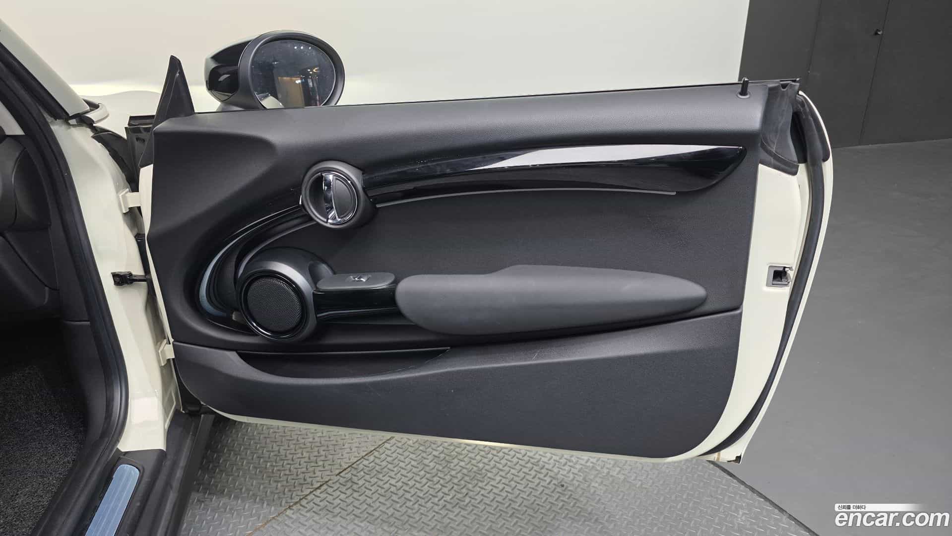 Cooper Mini 2022.4-INNER-035