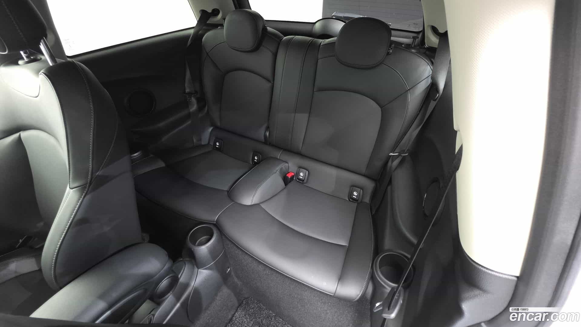 Cooper Mini 2022.4-OPTION-045