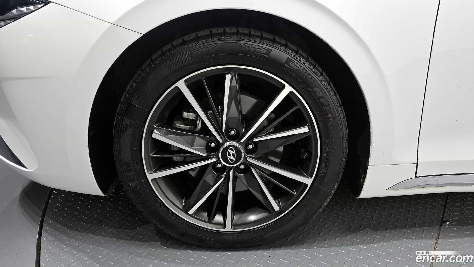 Grandeur Hyundai 2020.0-OUTER-005