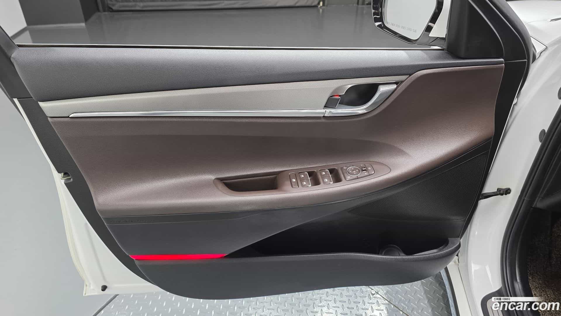 Grandeur Hyundai 2020.0-INNER-034