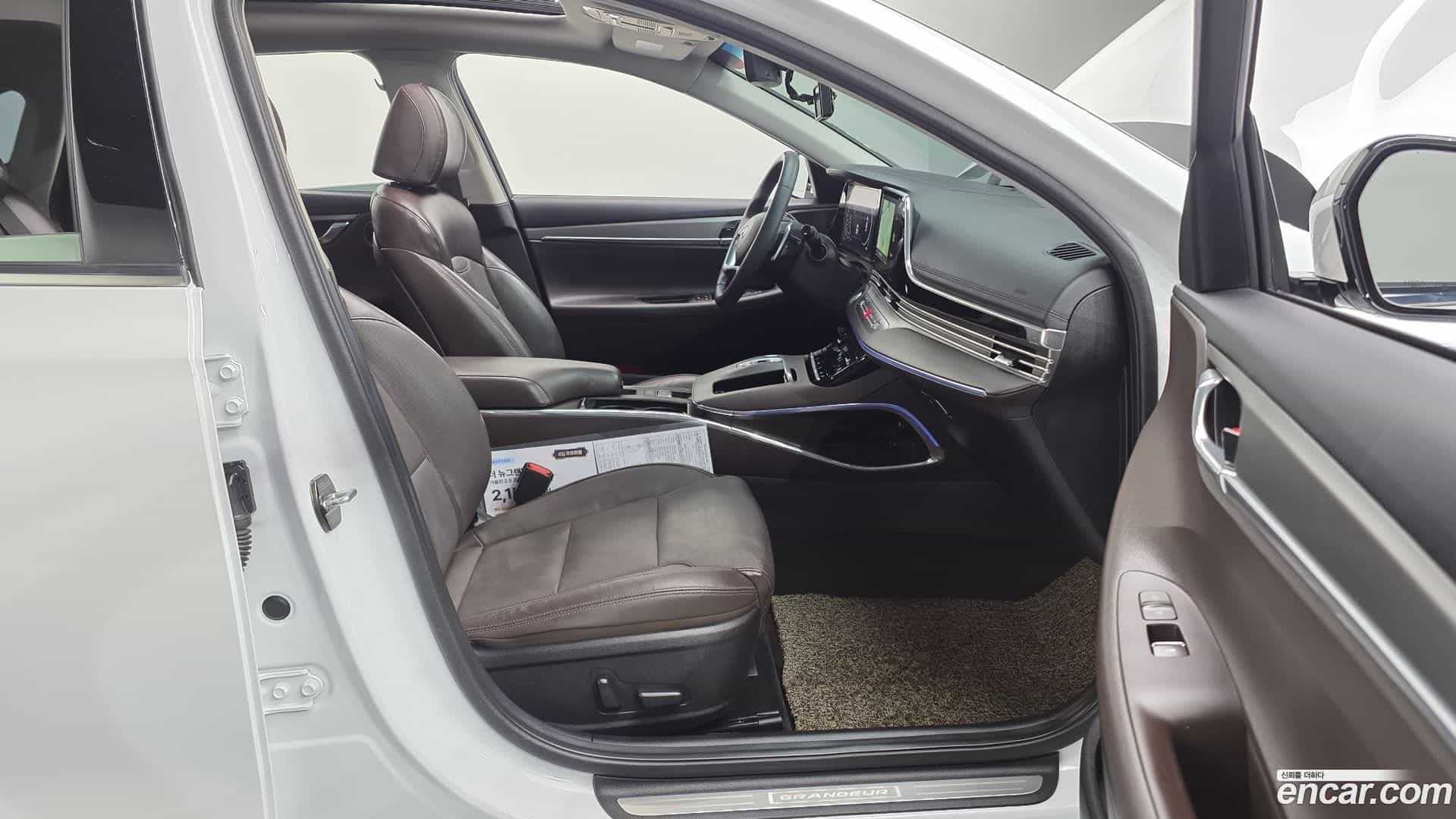 Grandeur Hyundai 2020.0-INNER-036