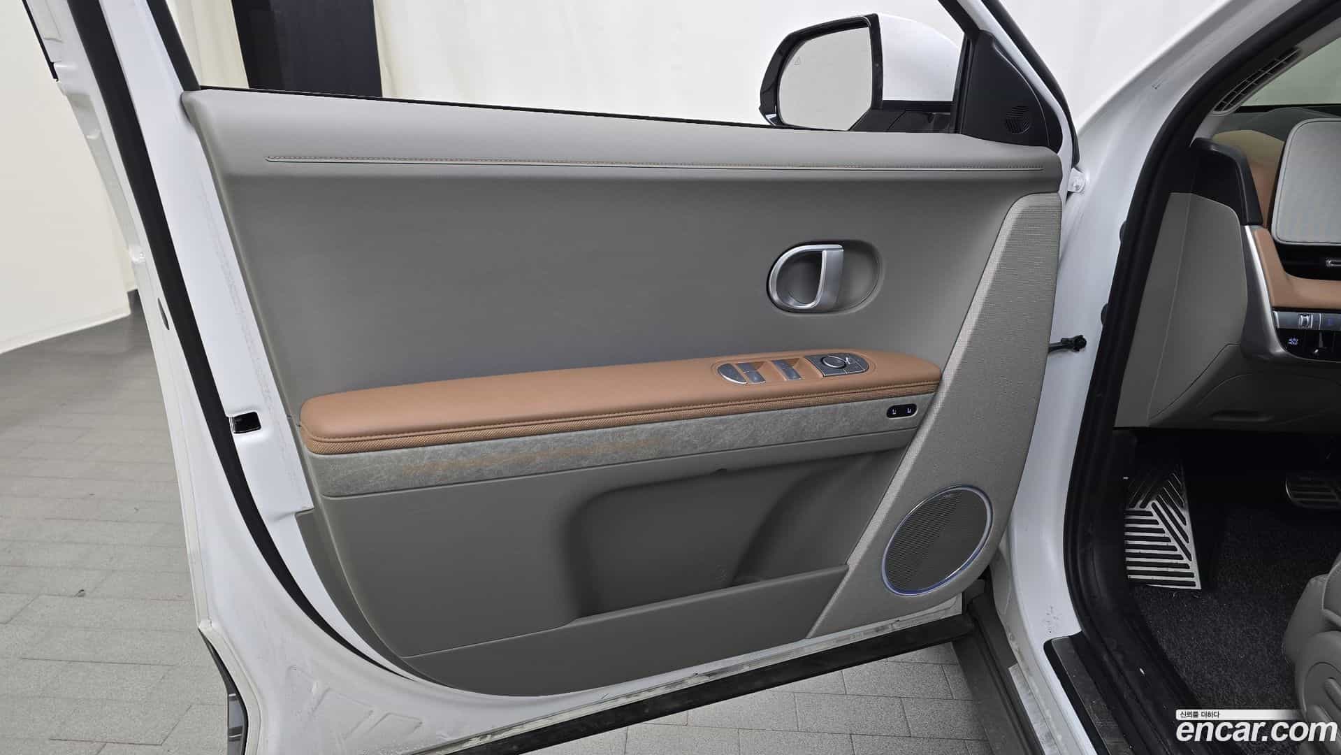 Ioniq5 Hyundai 2022.10-INNER-034