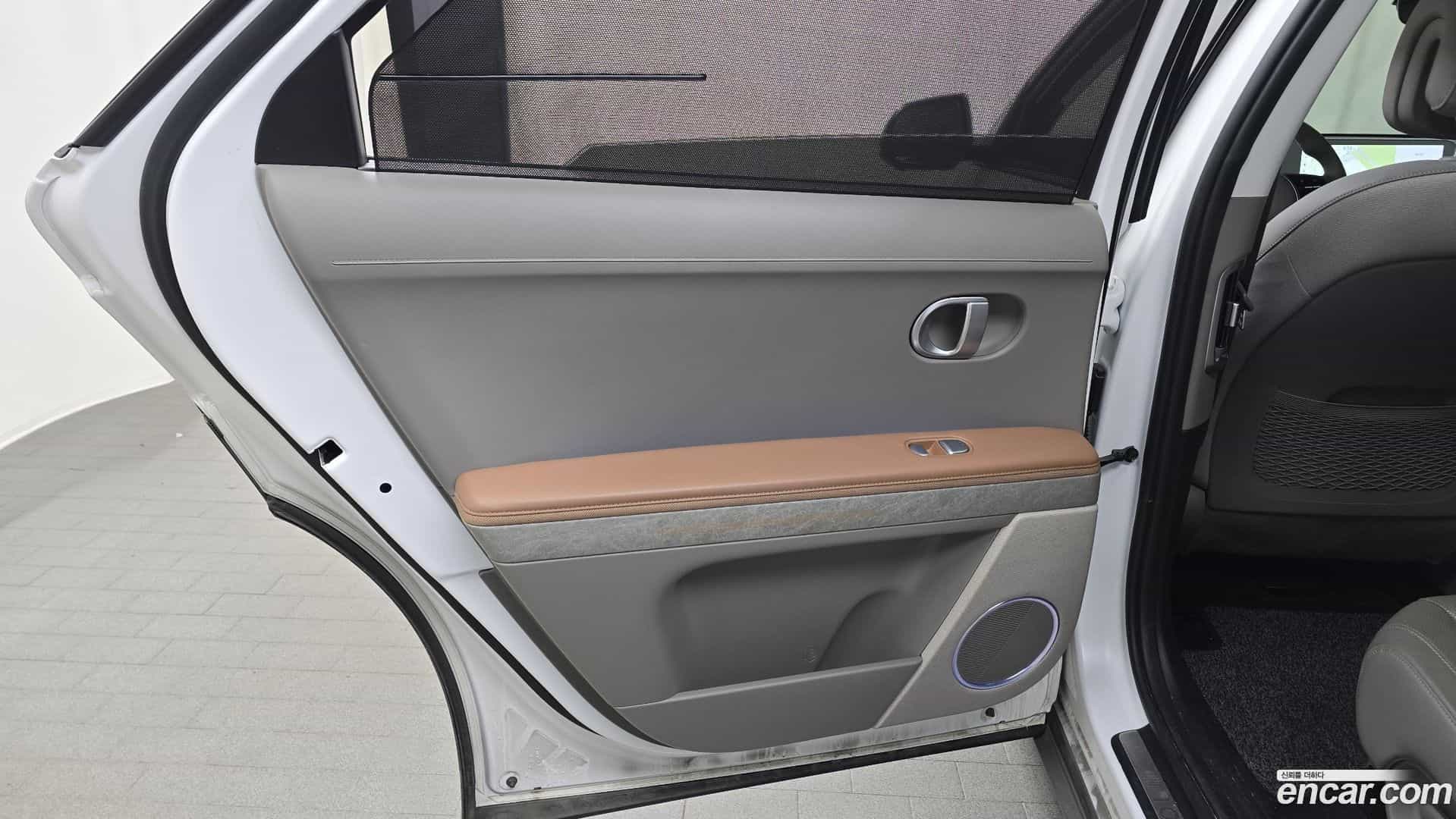 Ioniq5 Hyundai 2022.10-INNER-035