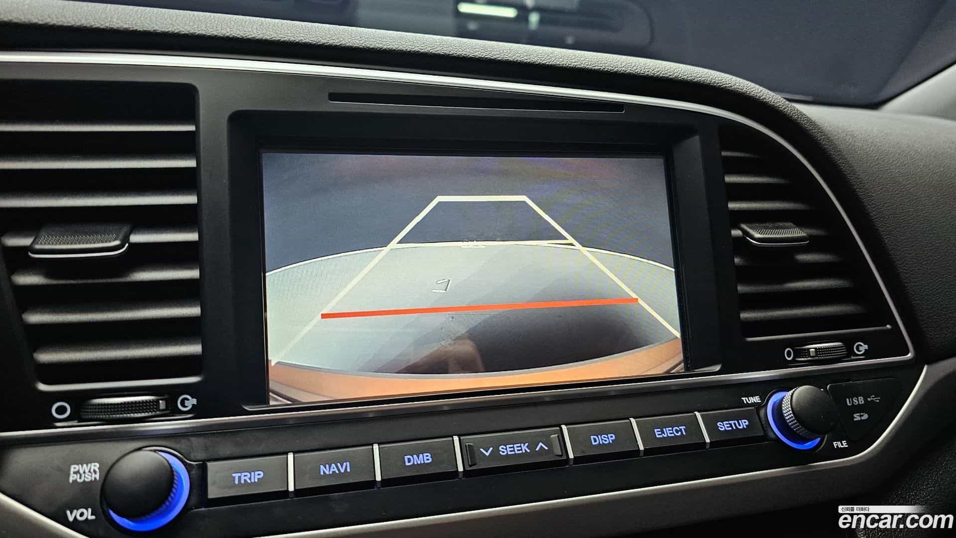 AVANTE Hyundai 2017.1-OPTION-019