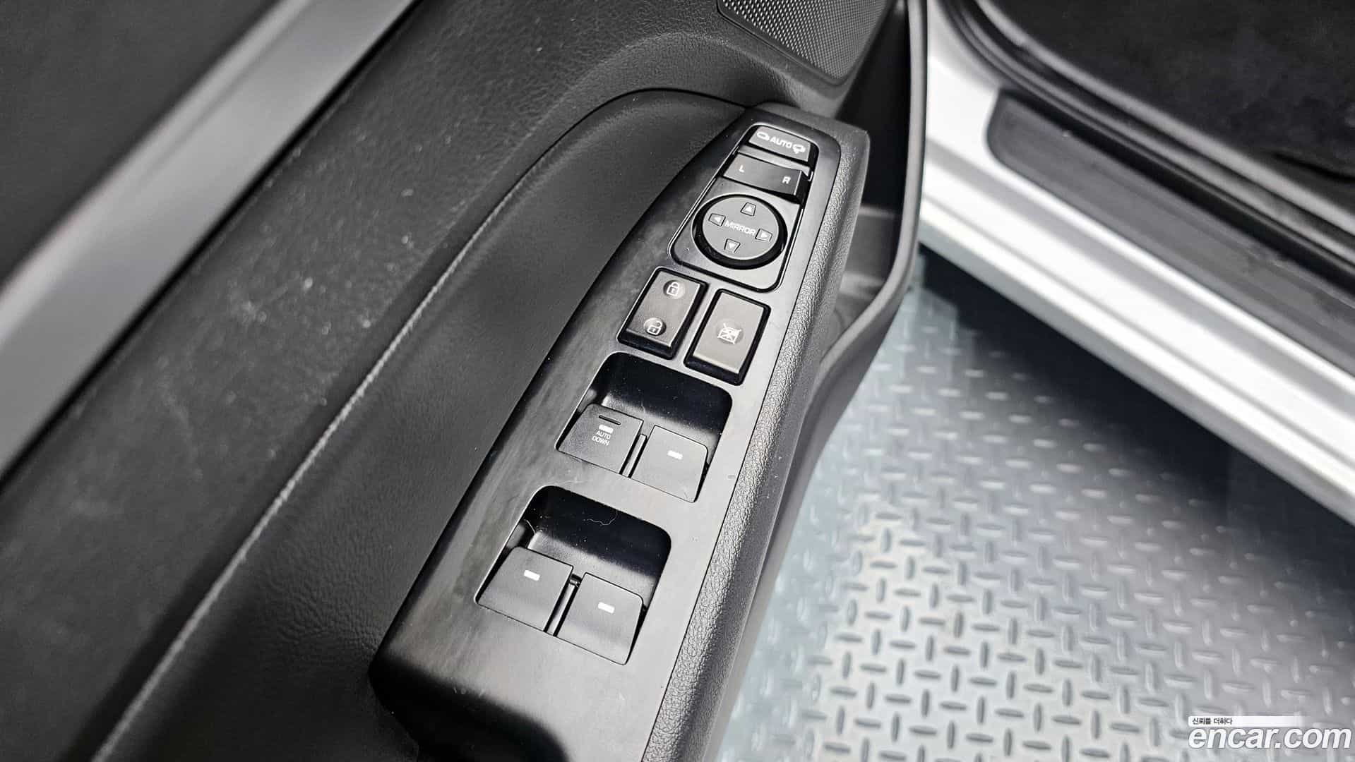 AVANTE Hyundai 2017.1-OPTION-021